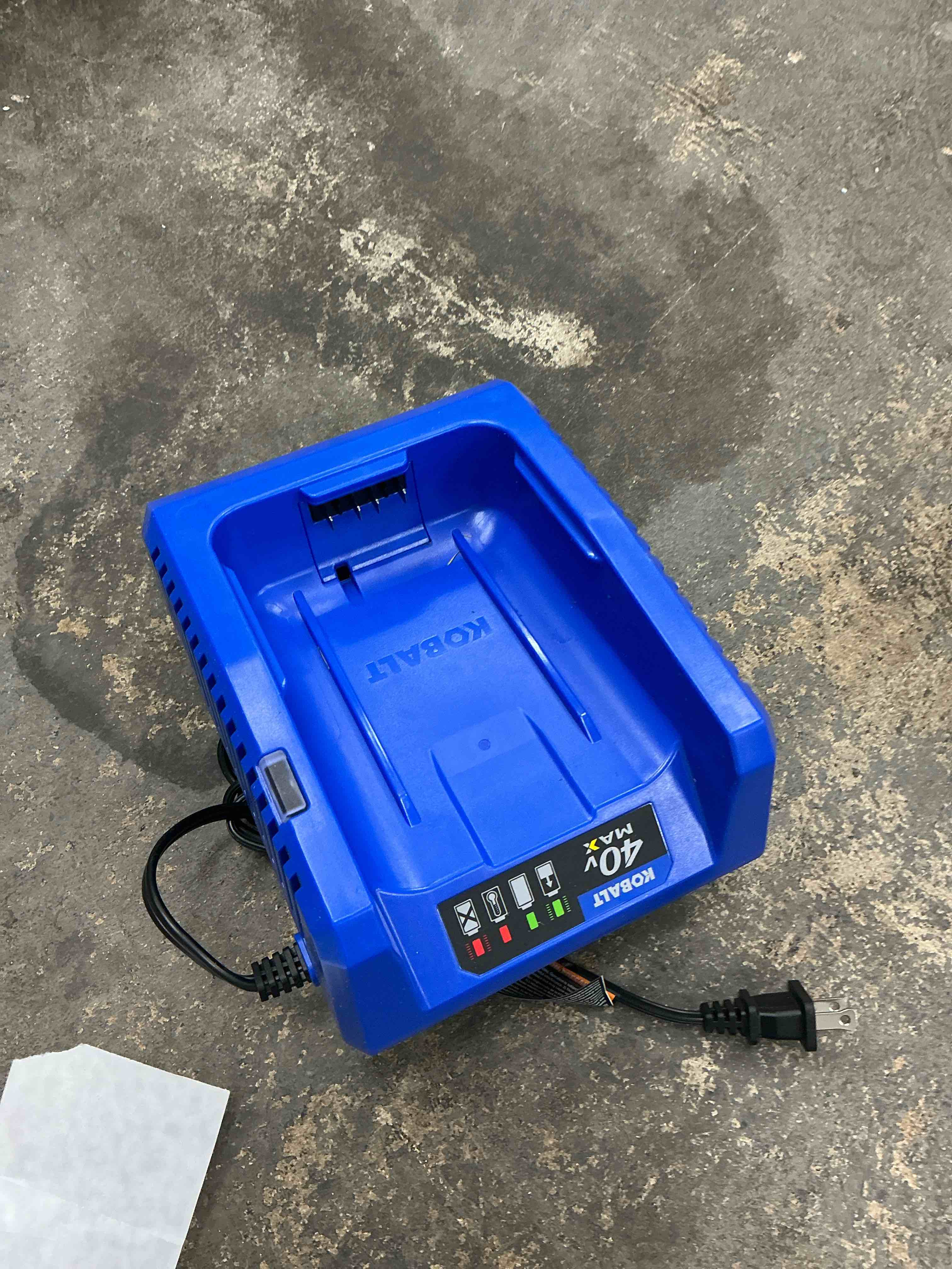 Condition photo showing Good Condition for kobalt 40 -volt, battery charger