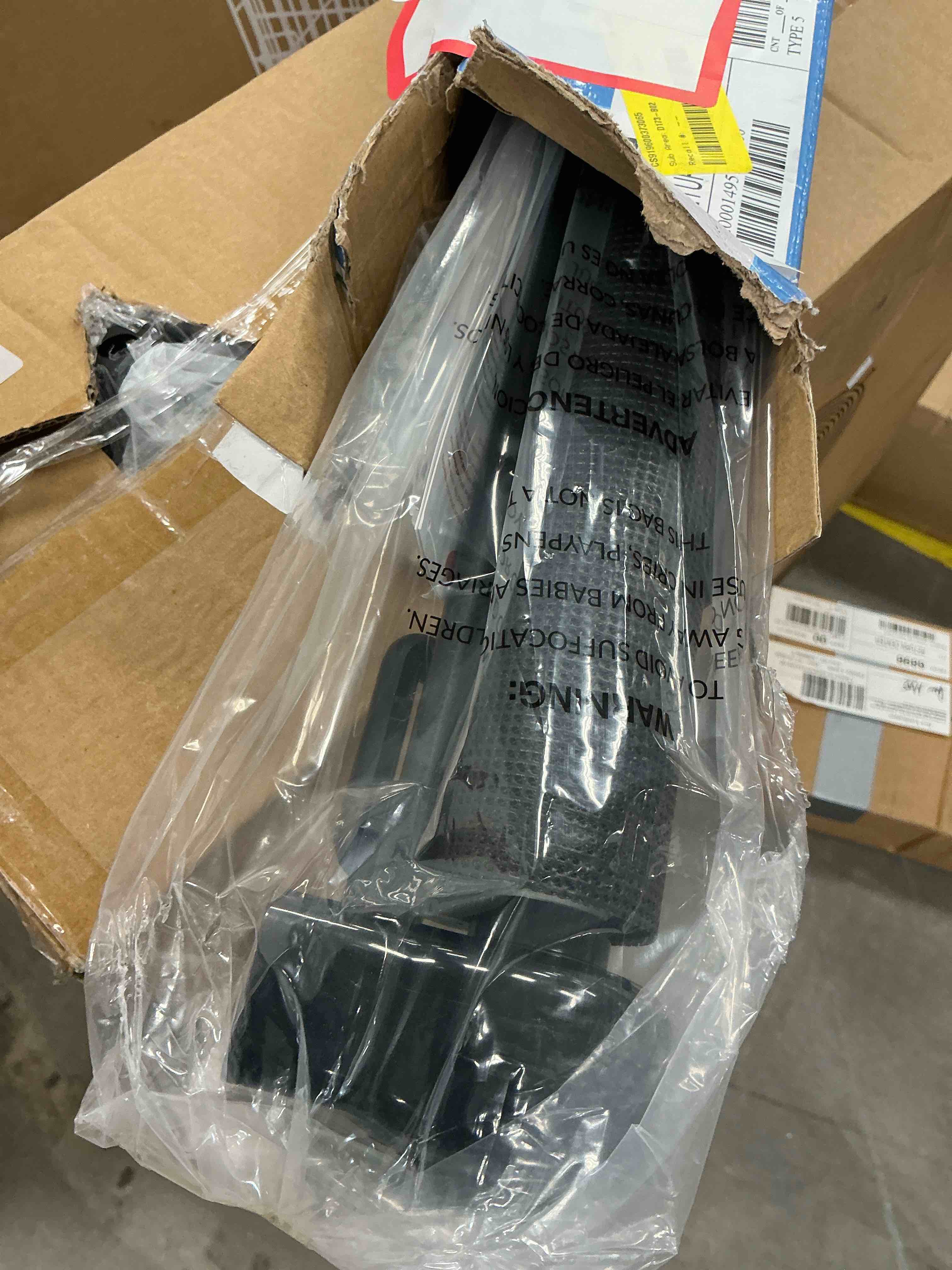 Condition photo showing Good Condition for retractable baby gate safety gate extension 34 x71  for stairs and doorways  mesh panel  indoor/outdoor  black