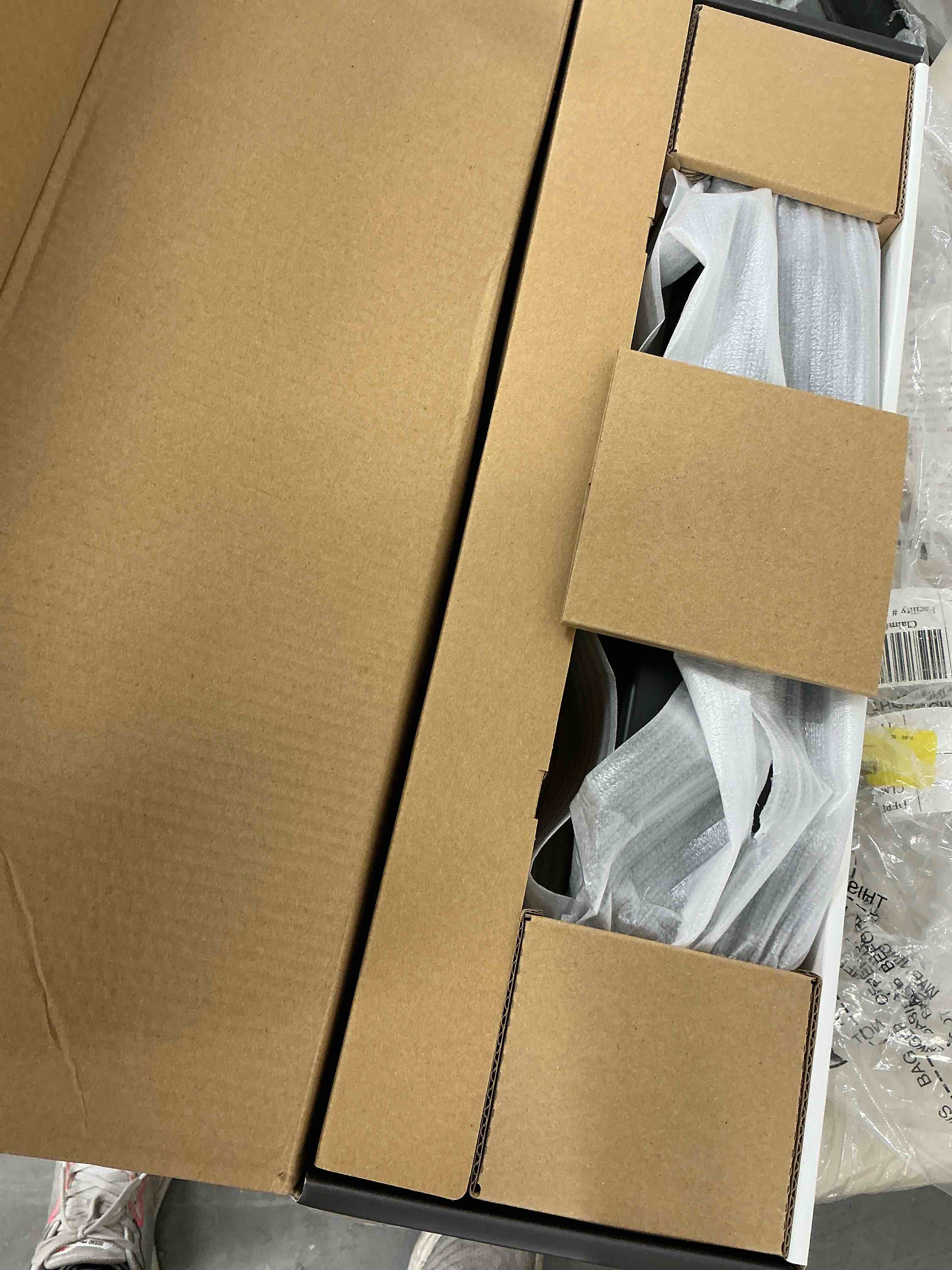 Condition photo showing New/Like New for bose solo soundbar 2 w/ improved dialogue mode - 885866-1100
