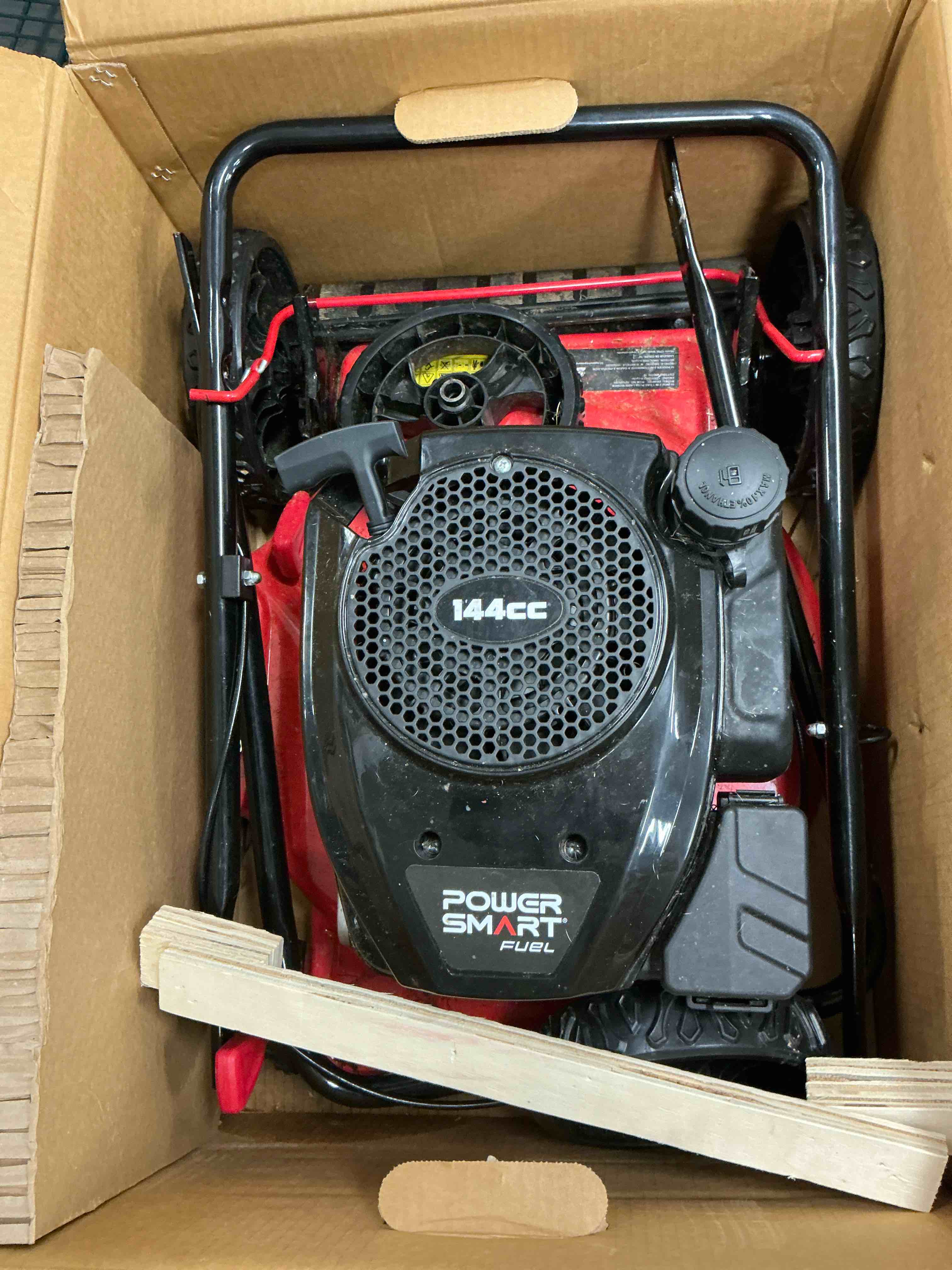 Condition photo showing Good Condition for powersmart 144cc 18  gas push lawn mower  steel deck  5-position height adjustment