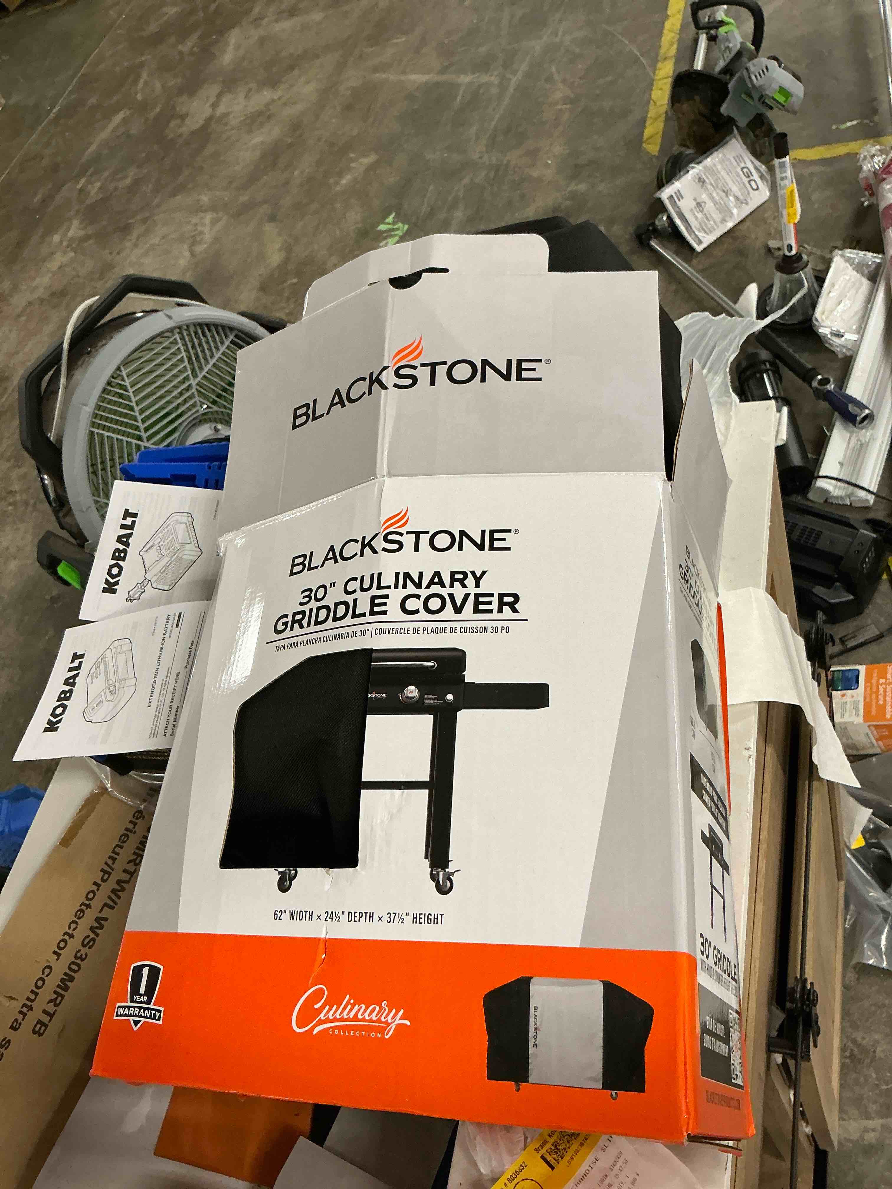 Condition photo showing Good Condition for blackstone 8061612 62 x 37.5 in. culinary griddle cover for culinary collection 30 in. griddle - black & gray