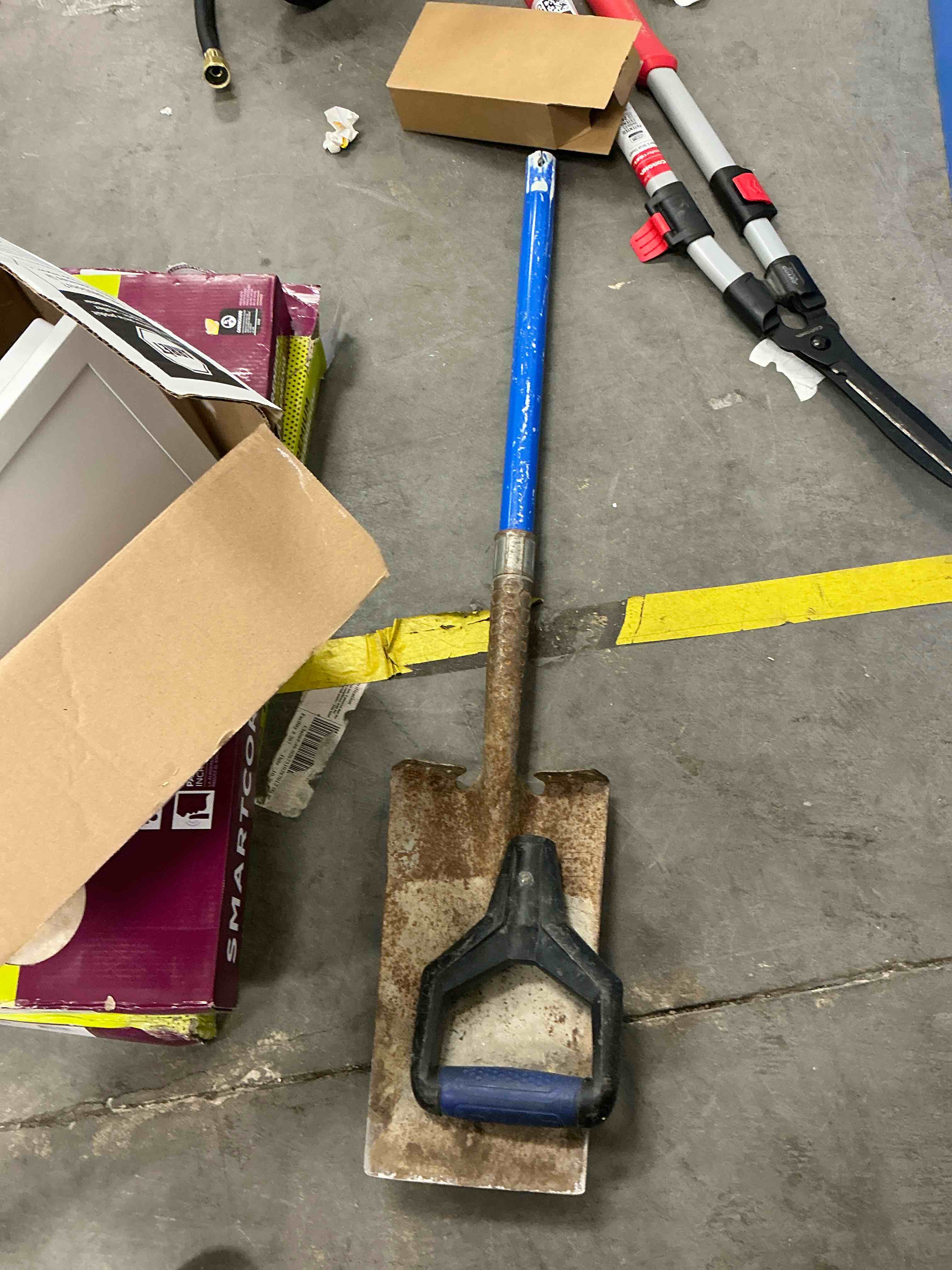 Condition photo showing As Is for kobalt 20.5-in fiberglass d-handle garden spade