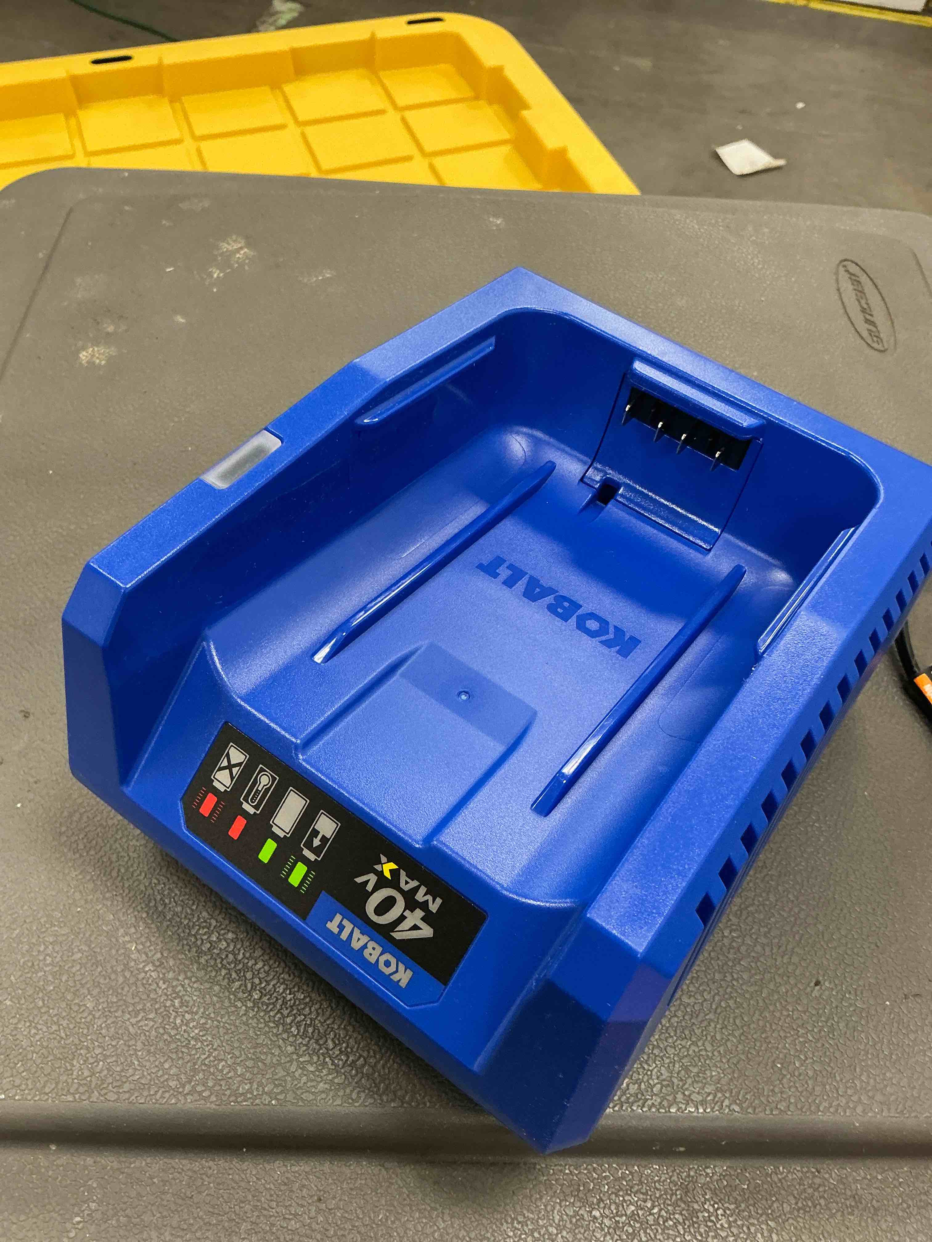 Condition photo showing Good Condition for kobalt 40 -volt, battery charger
