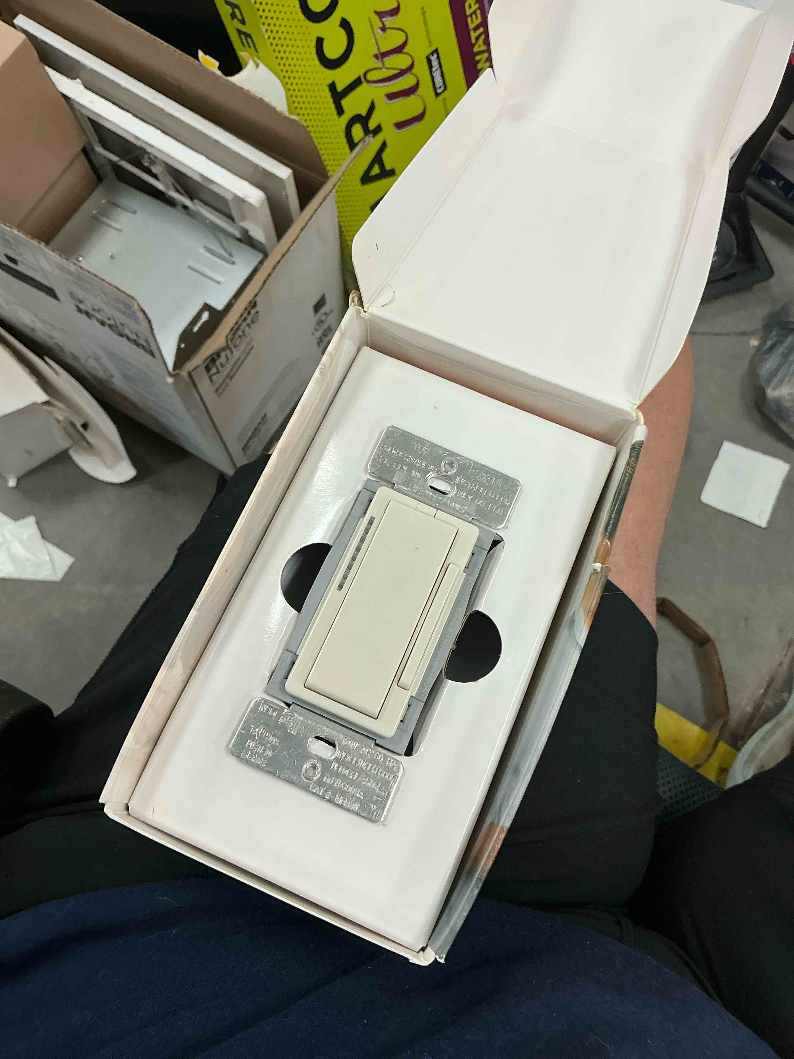 Condition photo showing Good Condition for eaton wi-fi smart single-pole/3-way smart compatible led decorator master dimmer white/light almond/ivory