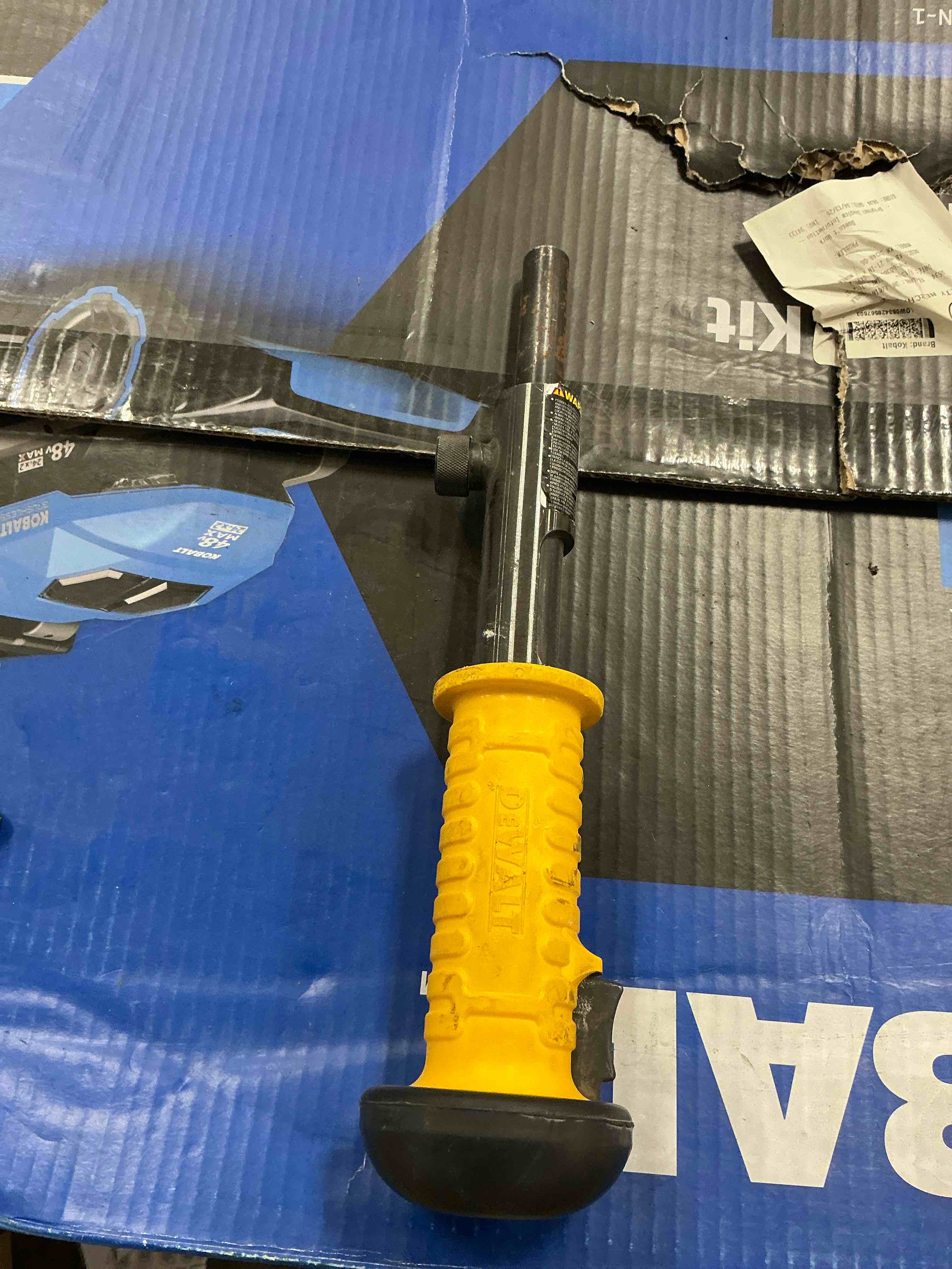 Condition photo showing Good Condition for dewalt single shot powder actuated trigger tool