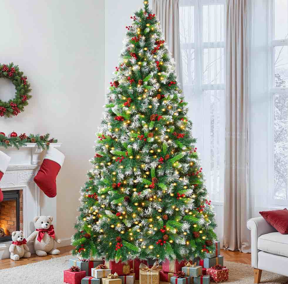 Firstness 7.5ft Pre-Lit Artificial Christmas Tree,Green Xmas Tree with 1400 Branch Tips 600 LED Lights,Pine Cones + Red Berries