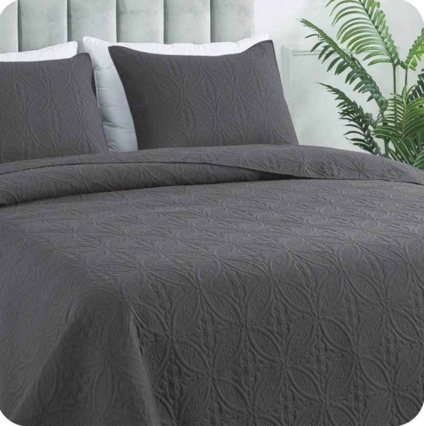Quilt Set Queen Size - Lightweight Quilts Summer Bedspreads for All Season 3 Piece (1 Quilt, 2 Pillow Shams) - Dark Grey
