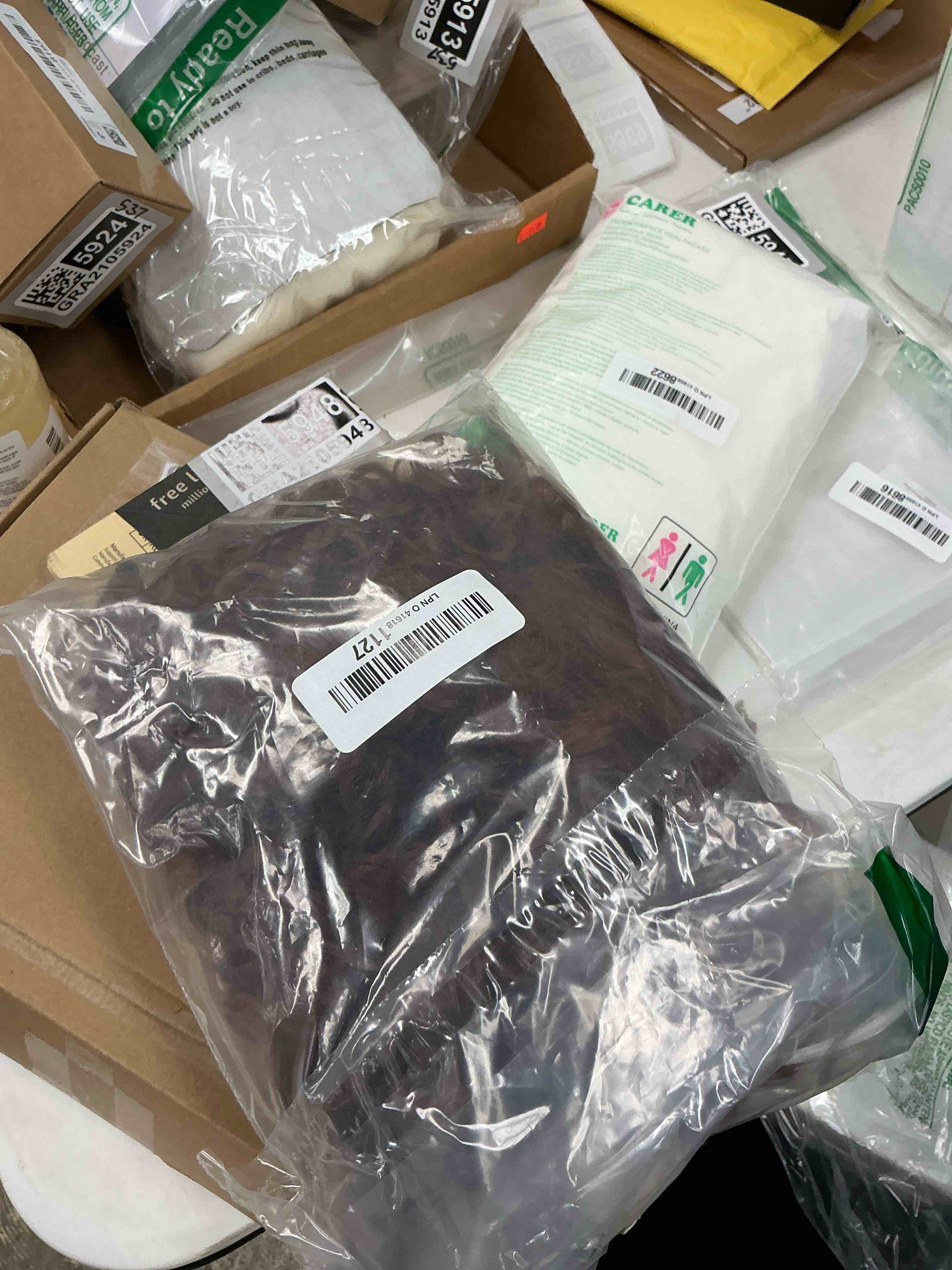 Condition photo showing Good Condition for Aisaide Kinky Curly Headband Wig 14 Inch Highlighted Deep Curly Headband Wigs for Women Short Glueless No Lace Deep Curly Half Hair Wigs,14" Dark Brown with Copper Red Highlighted 14 Inch 14"Dark Brown with Copper Red Highlighted