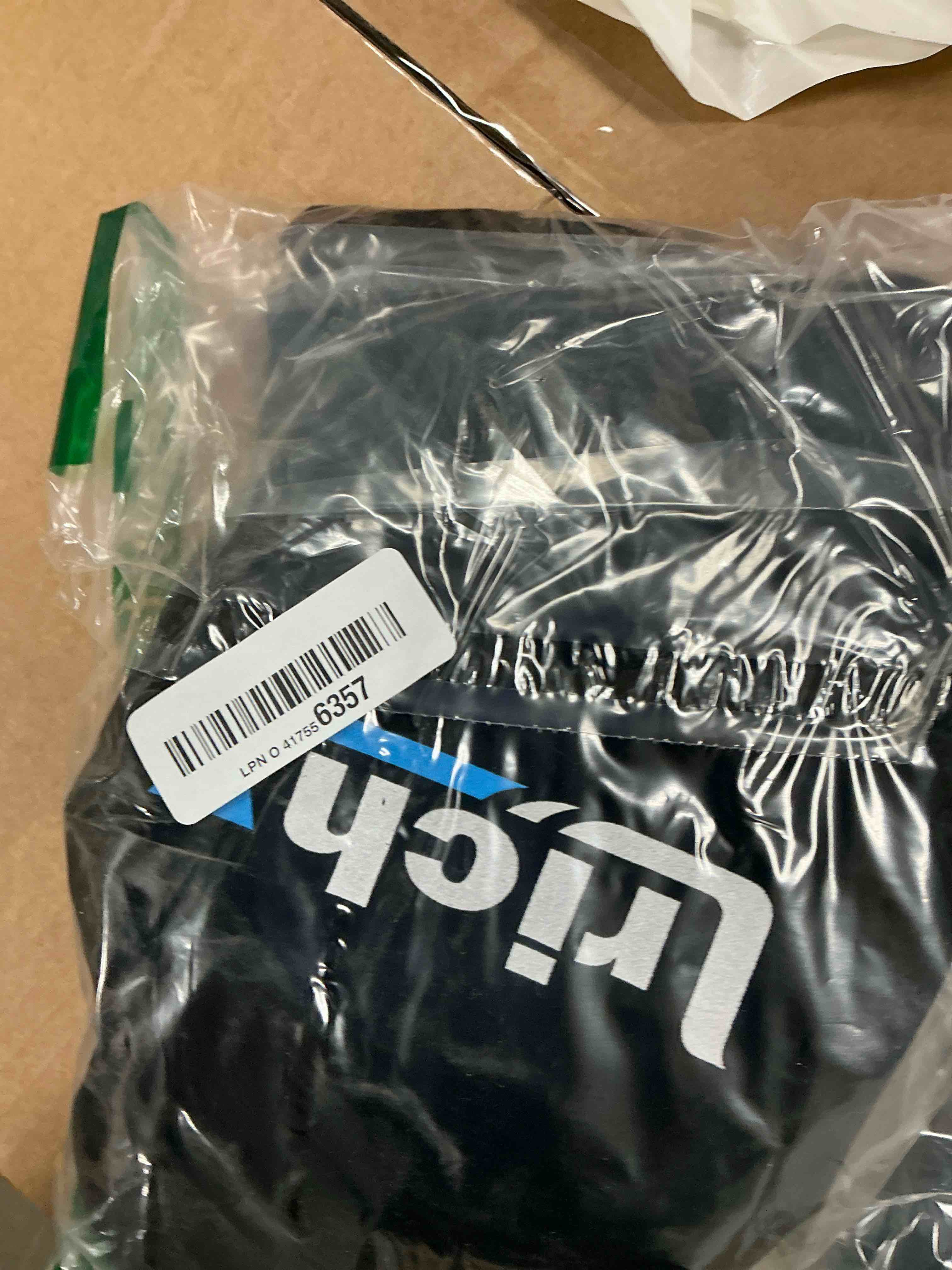 Condition photo showing Good Condition for Bed Plug Cover Kit with Storage Bag for 2014-2025 Dodge Ram 2500 3500 Pickups Replacement 68225506AA, Puck System Gooseneck Covers for Truck with 5th Wheel/Gooseneck Tow/Trailer Tow Setups