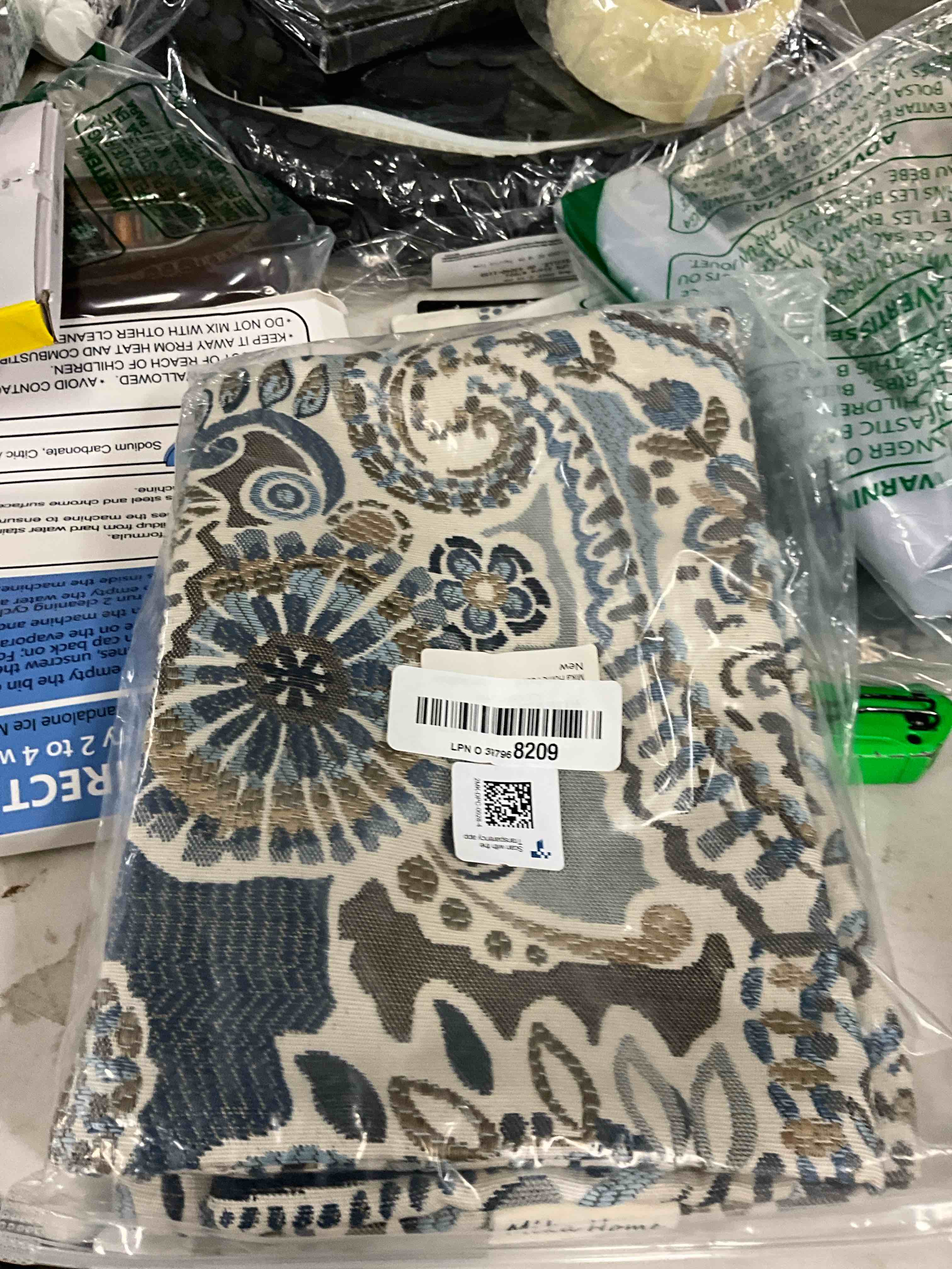 Condition photo showing Good Condition for Pack of 2 Oblong Rectangular Throw Pillow Cover Cushion Cases for Sofa Couch Chair,Paisley Pattern,12x20 Inches,Blue Brown Cream Multicolor