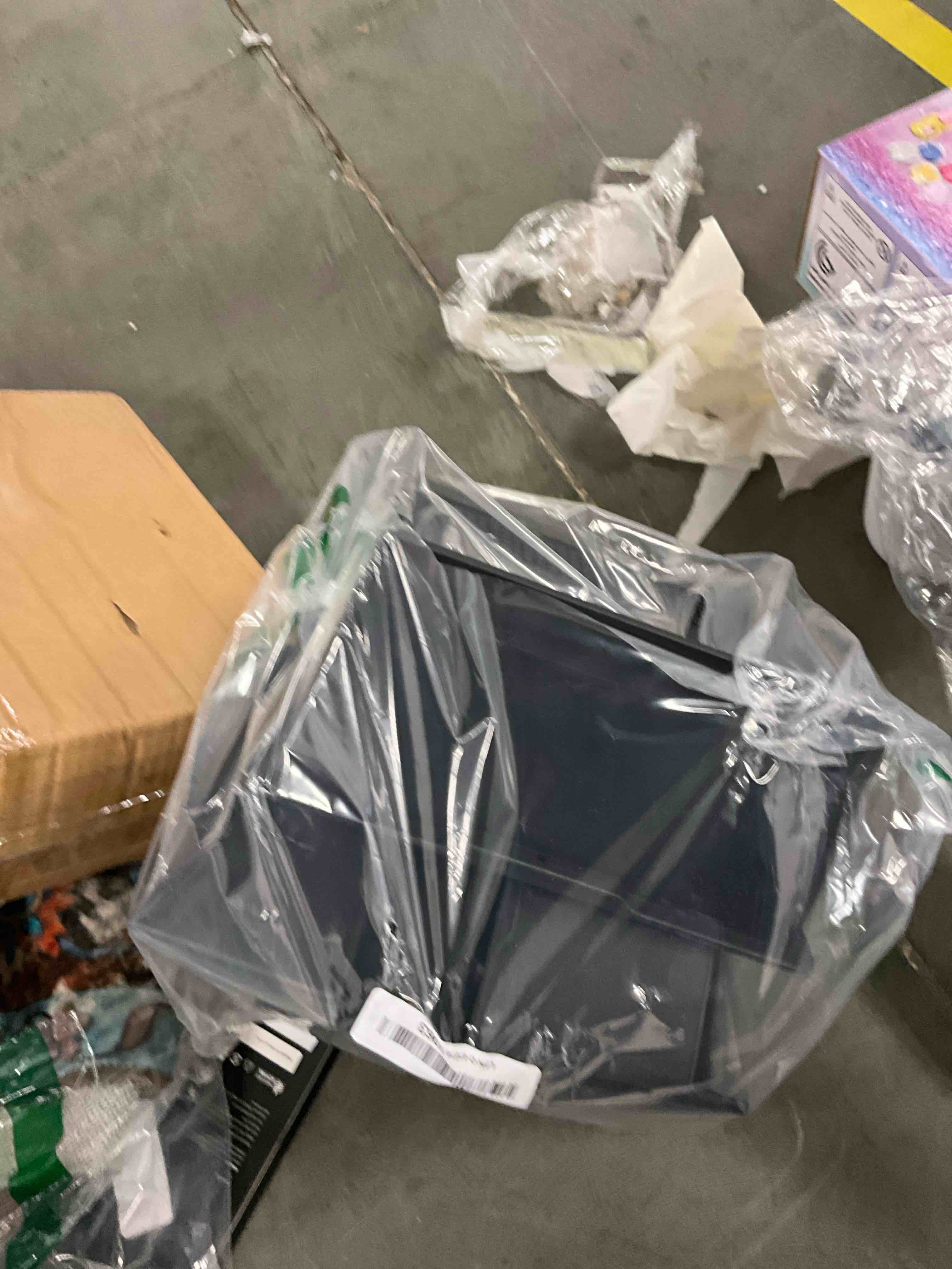 Condition photo showing Good Condition for Bed Risers 3 Inch Heavy Duty,Oversized Couch Risers, Extra Wide Furniture Risers for Sofa Table Desk Headboard Chair Lifting,Rectangle Risering Blocks Support 6000 lbs(4 Pack Black) Black 4 Pack 3 Inch