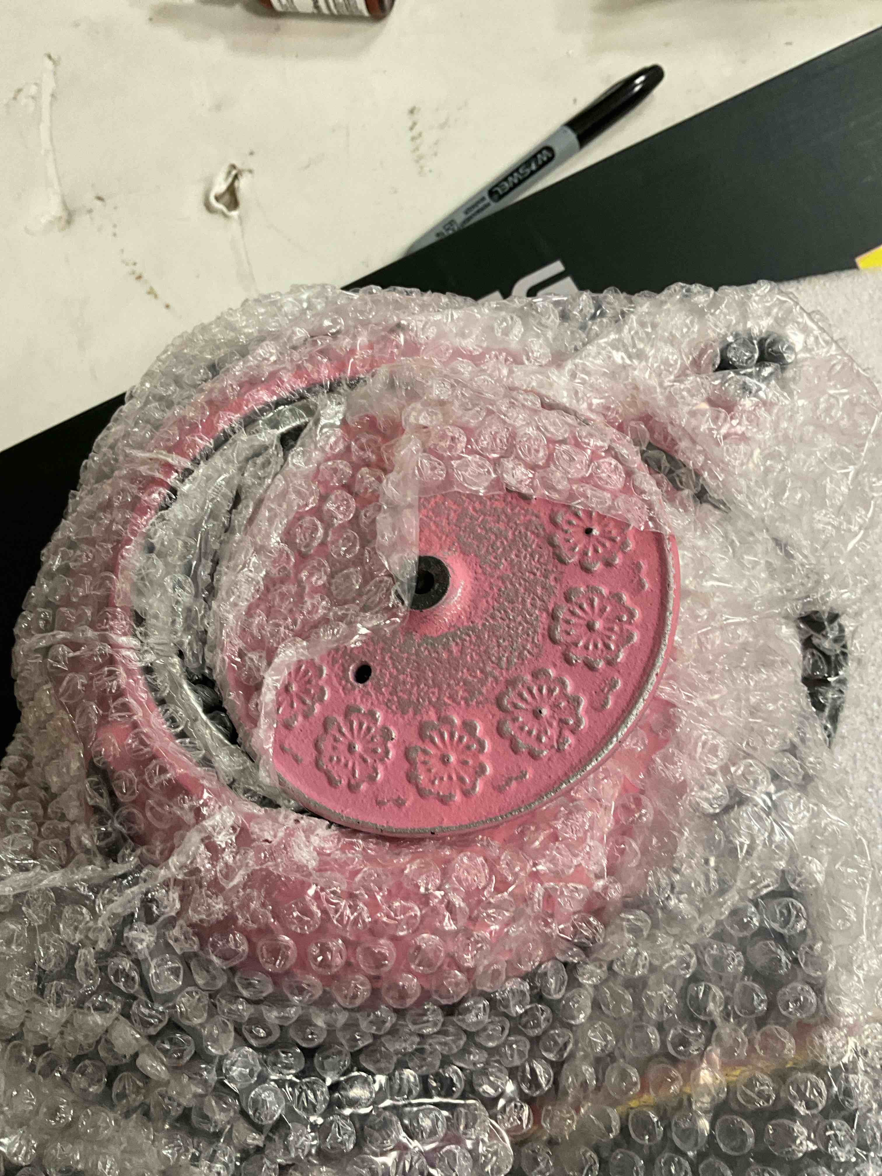 Condition photo showing Good Condition for Juvale Cast Iron Tea Kettle - Stainless Steel Infuser & Loose Leaf Tea Steeper - Heat Retention in Pink Cast Iron Kettle - 34 oz