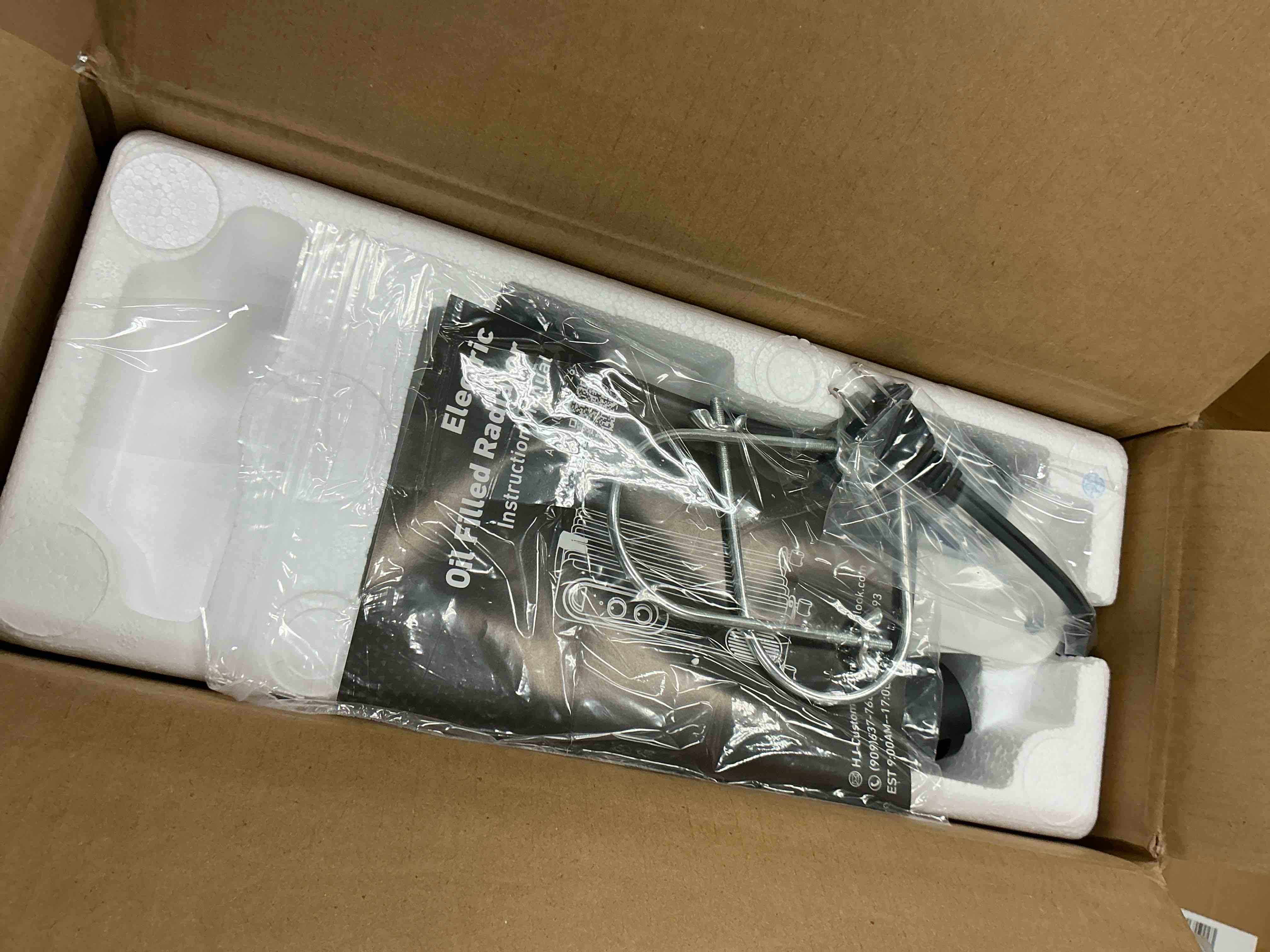 Condition photo showing New/Like New for MCQ Oil Filled Radiator Heater for Indoor Use, 1500W with Adjustable Thermostat, for Office Bedroom Home,White