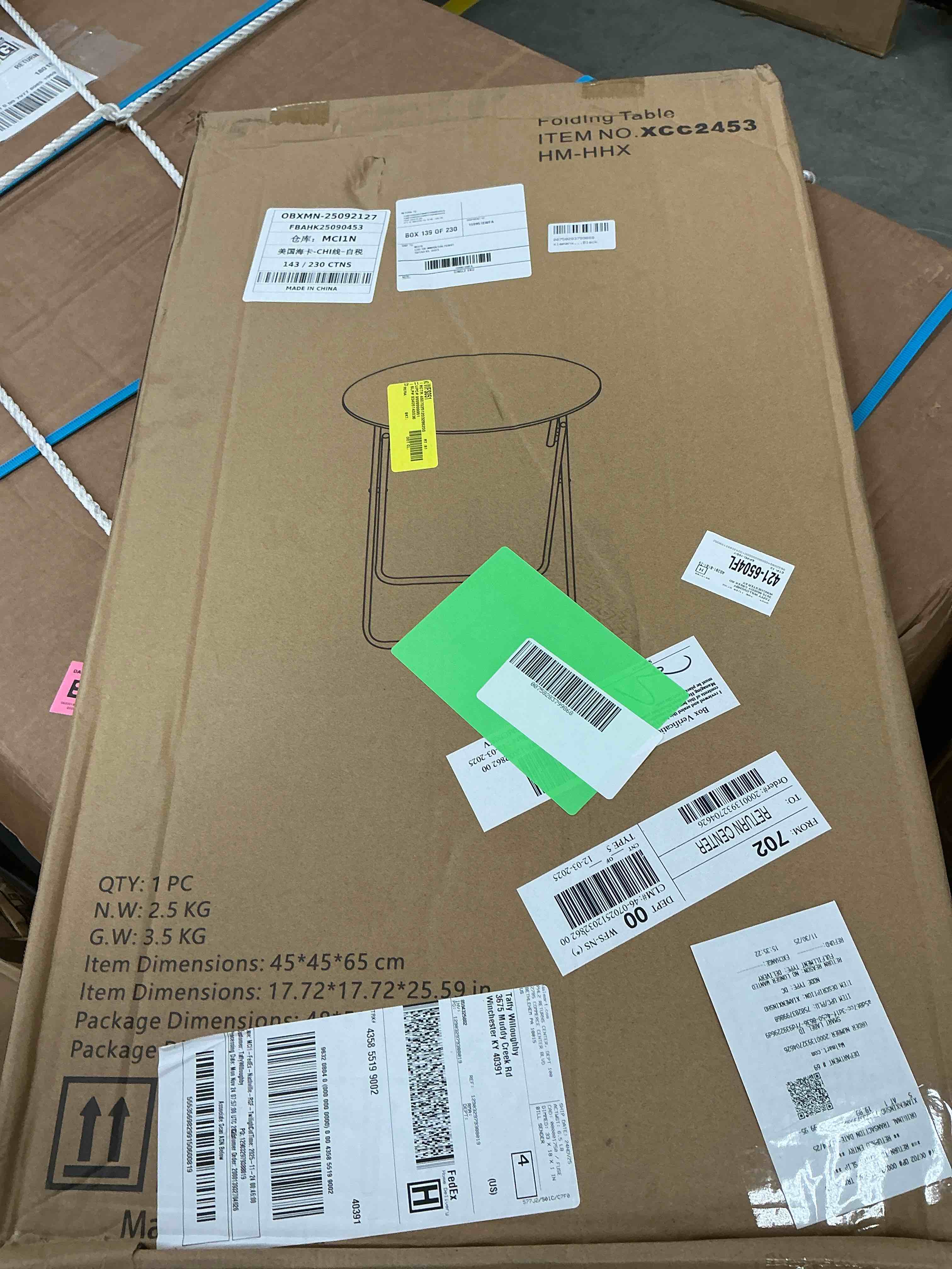 Condition photo showing New/Like New for xiamenxinshouyimaoyi Indoor Folding Round TV Tray, Black