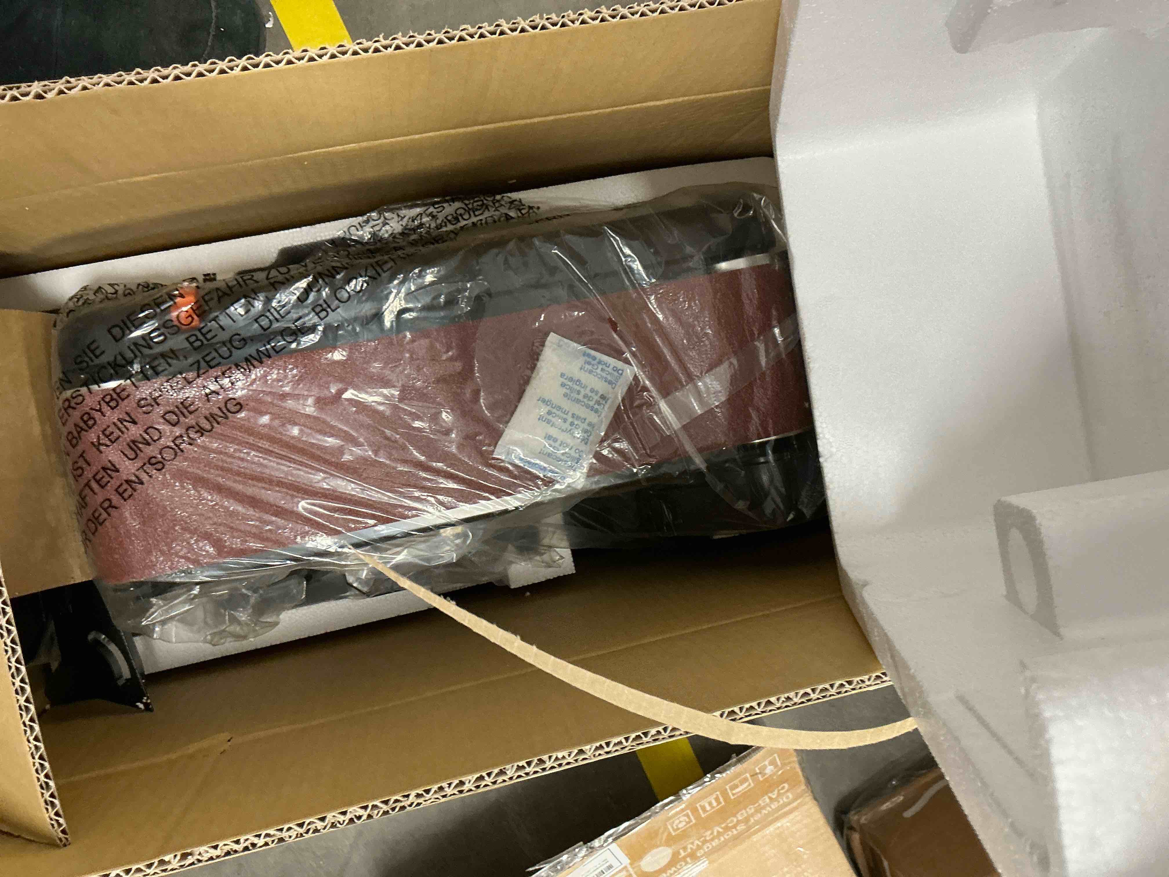 Condition photo showing New/Like New for WEN 4.3-Amp 4 x 36 in. Belt and 6 in. Disc Sander with Cast Iron Base