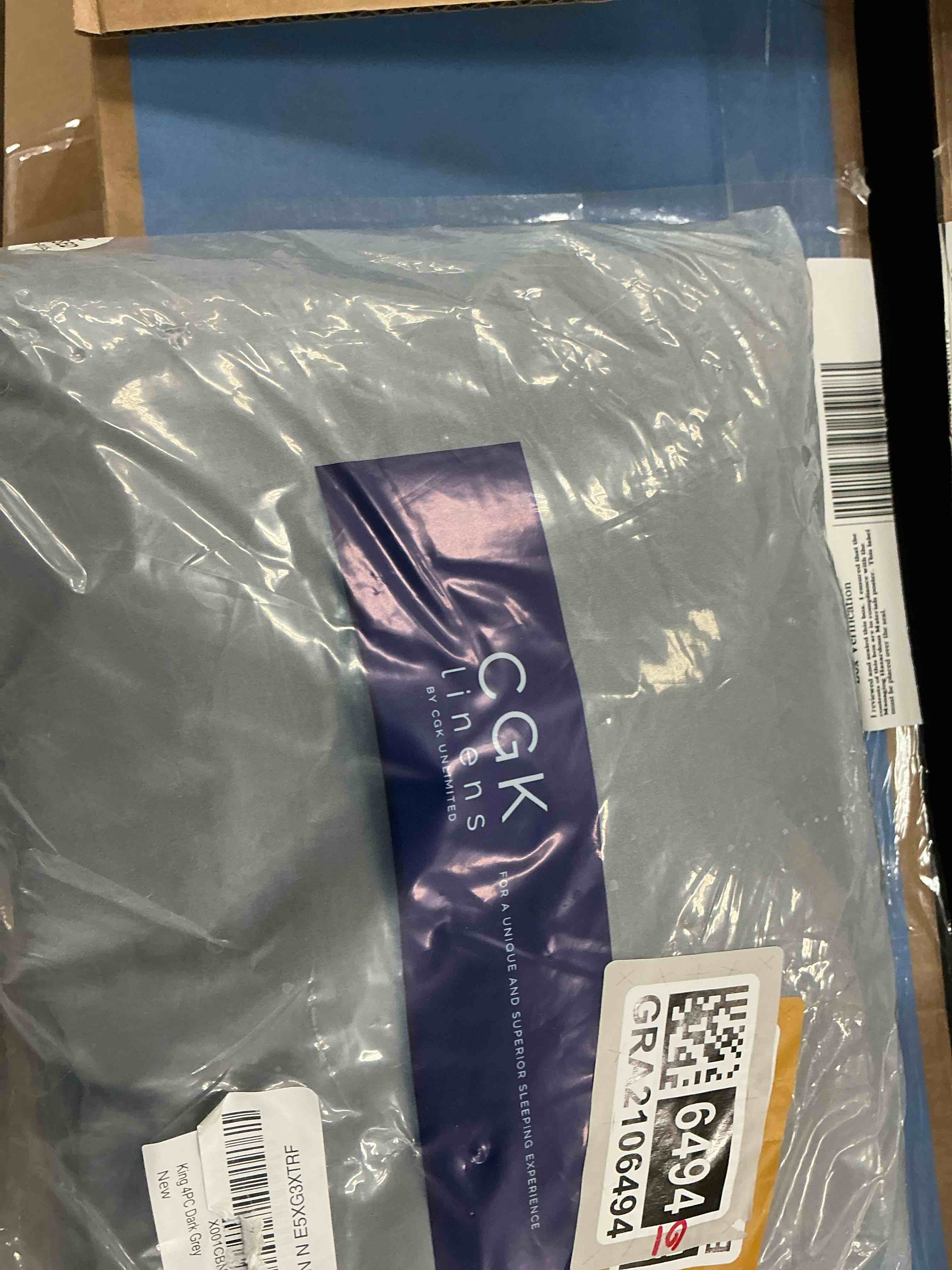 Condition photo showing Good Condition for King Size 4 Piece Sheet Set - Comfy Breathable & Cooling Bed Sheets Set - Hotel Luxury Bedding for Women, Men, Kids, Teens, Boys & Girls - Deep Pockets, Ultra-Soft, Wrinkle Free - Oeko-Tex - Dark Grey King 07 - Dark Grey