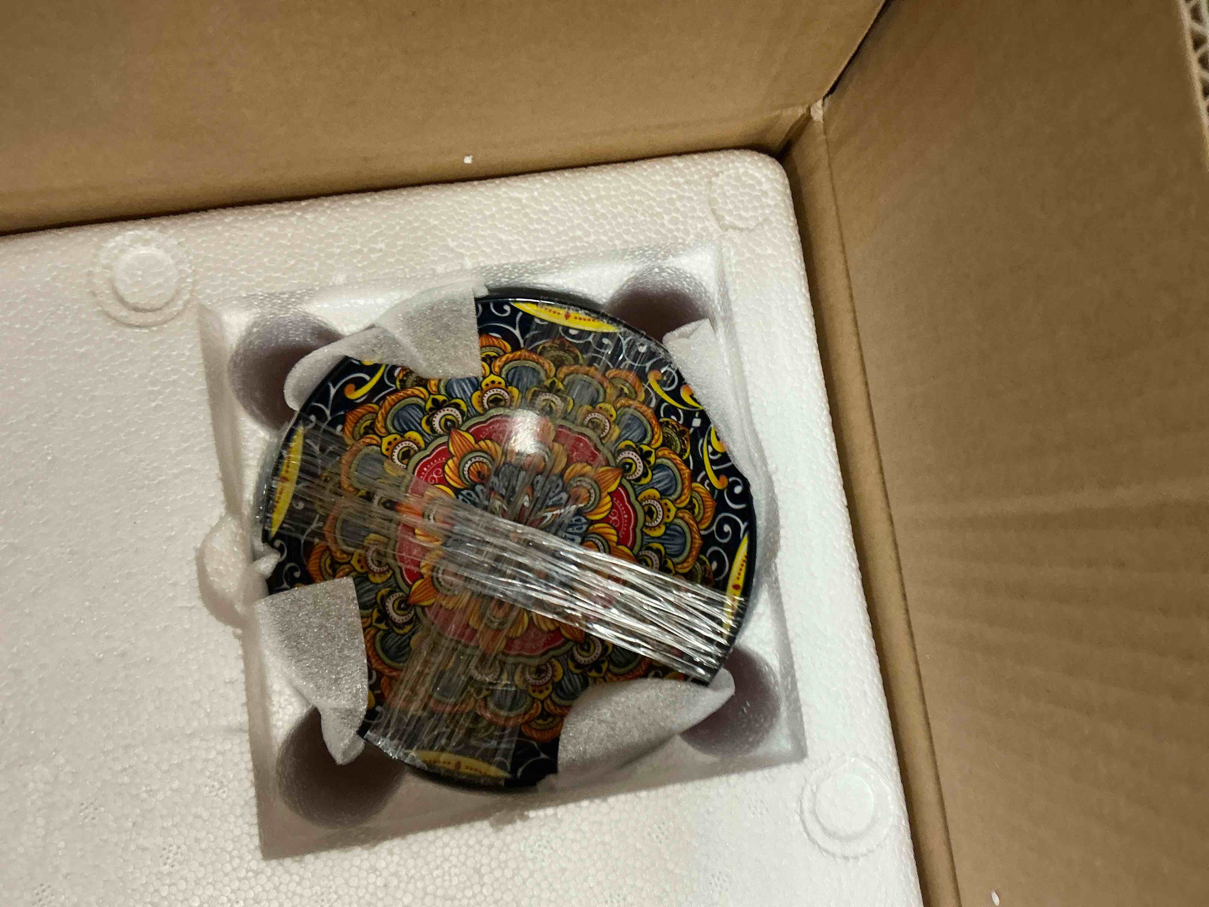 Condition photo showing New/Like New for MALACASA 24 Piece Dinnerware Sets, Bohemian Plates and Bowls Set for 6, Porcelain Dinner Set, Multicolor