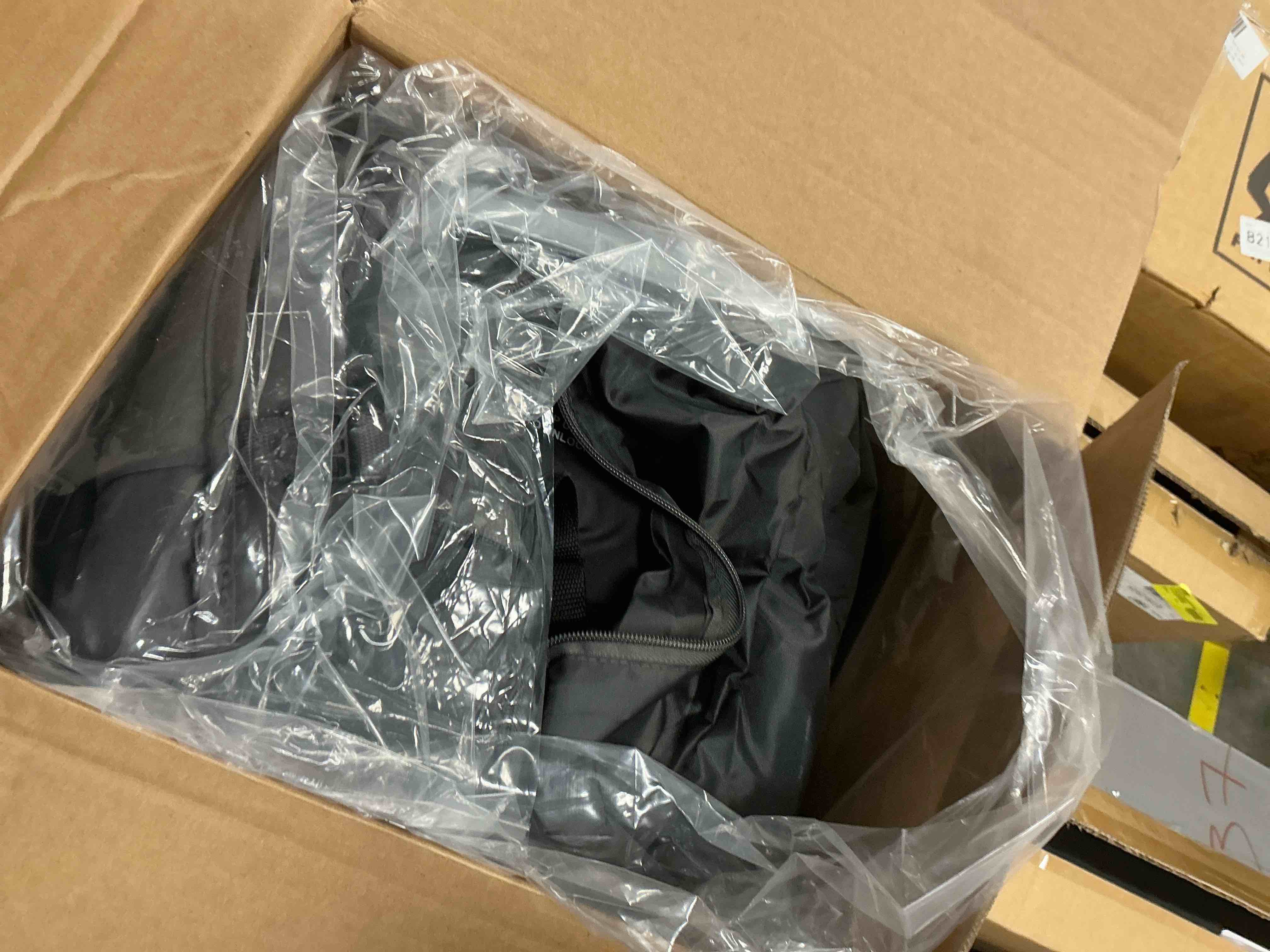 Condition photo showing New/Like New for Pamo Babe 4-in-1 Baby Playard with Bassinet & Changing Table for Newborn