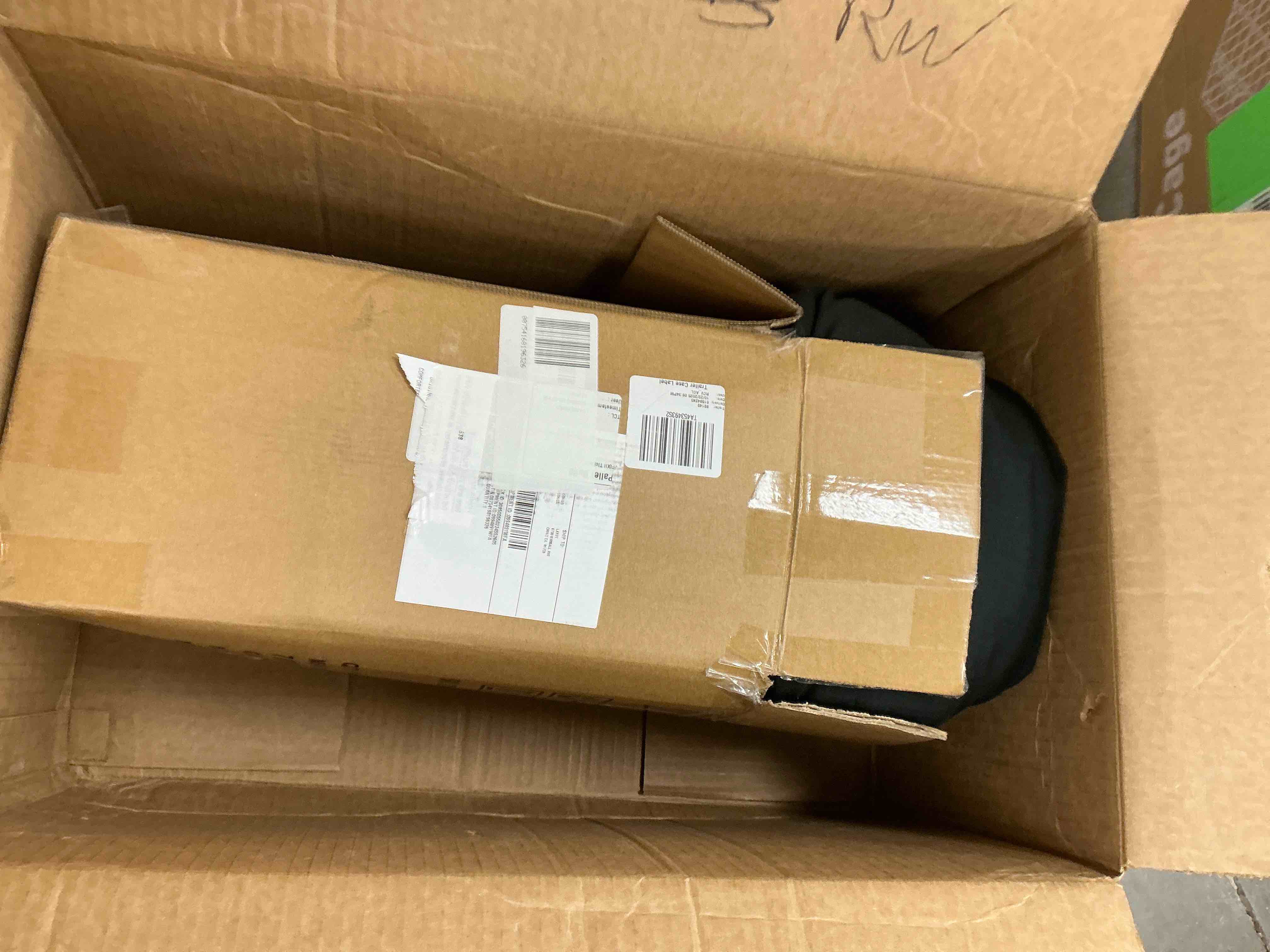 Condition photo showing Good Condition for Comforter King Black All Season Down Alternative  Cooling Quilted Duvet Insert  Bed Comforter with Corner Tabs  Washable Hypoallergenic Reversible Quilt