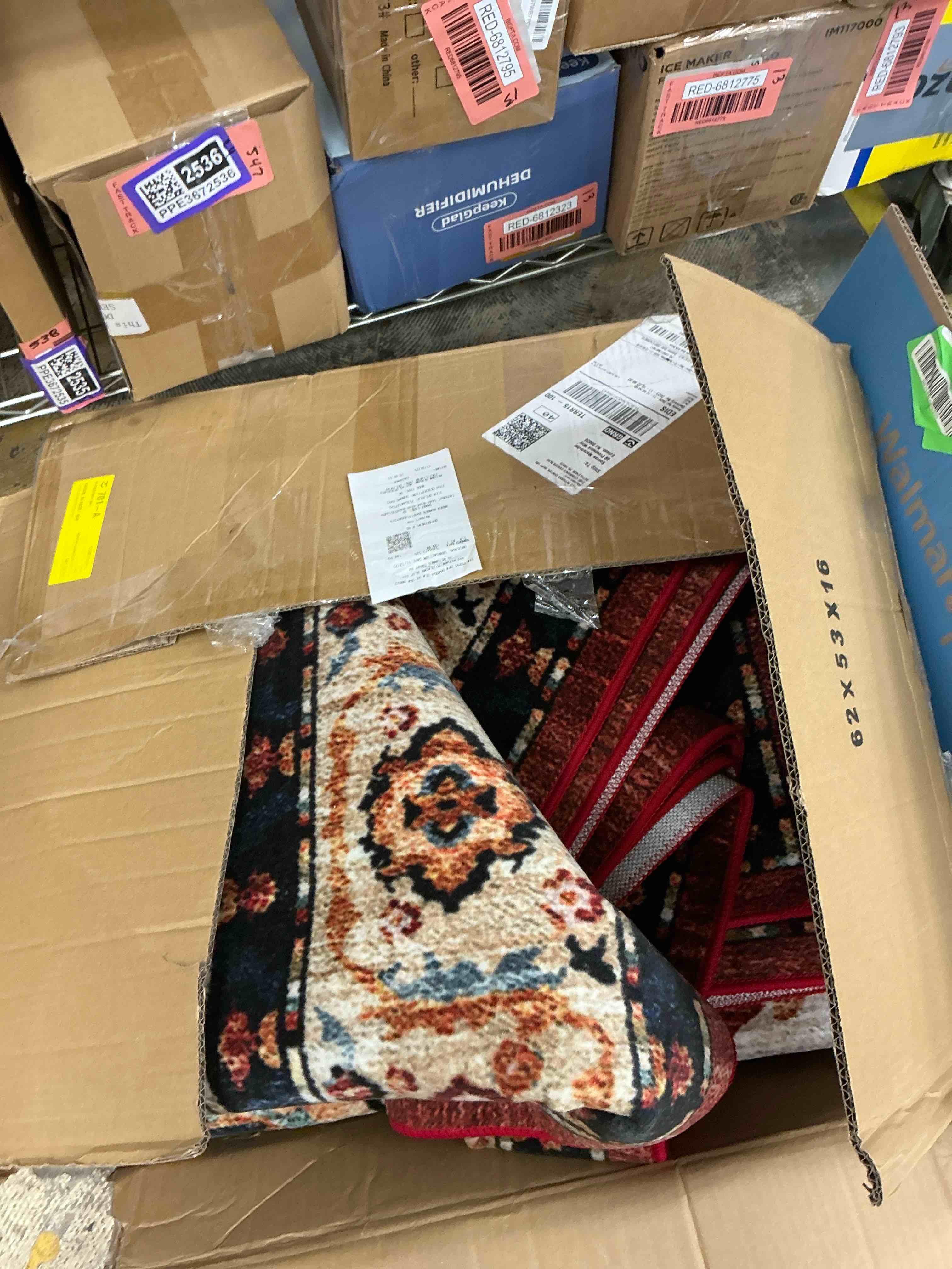 Condition photo showing Good Condition for Sonoro Kate 4x6 Area Rugs for Living Room Bedroom, Non Slip Boho Machine Washable Indoor Floor Carpet, Red