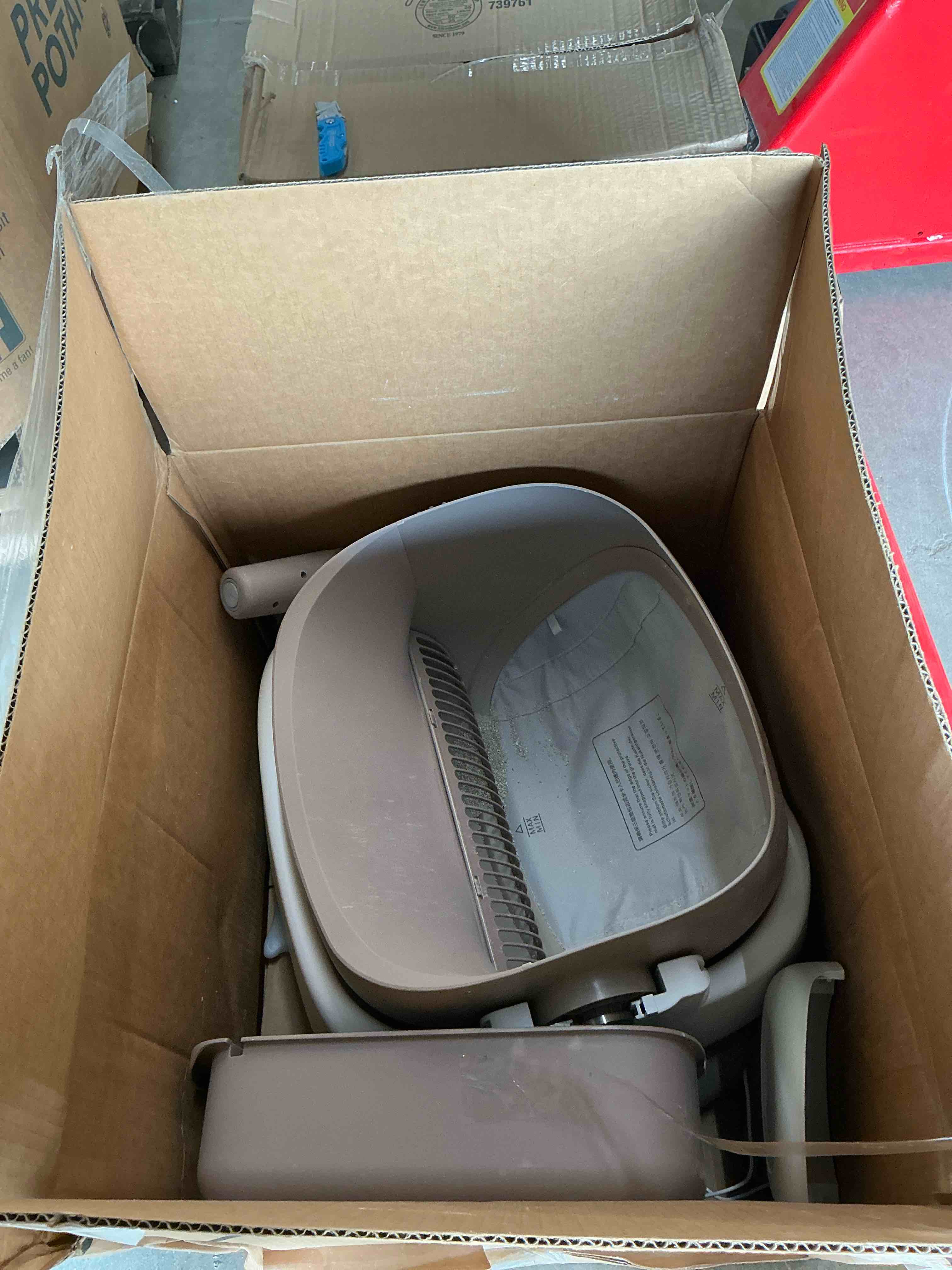 Condition photo showing Good Condition for Self Cleaning Litter Box, Automatic Cat Litter Box with APP Control, Odor-Free Waste Disposal Includes Trash Bags, Large Waste Bin, Open-Top, for Multiple Cats