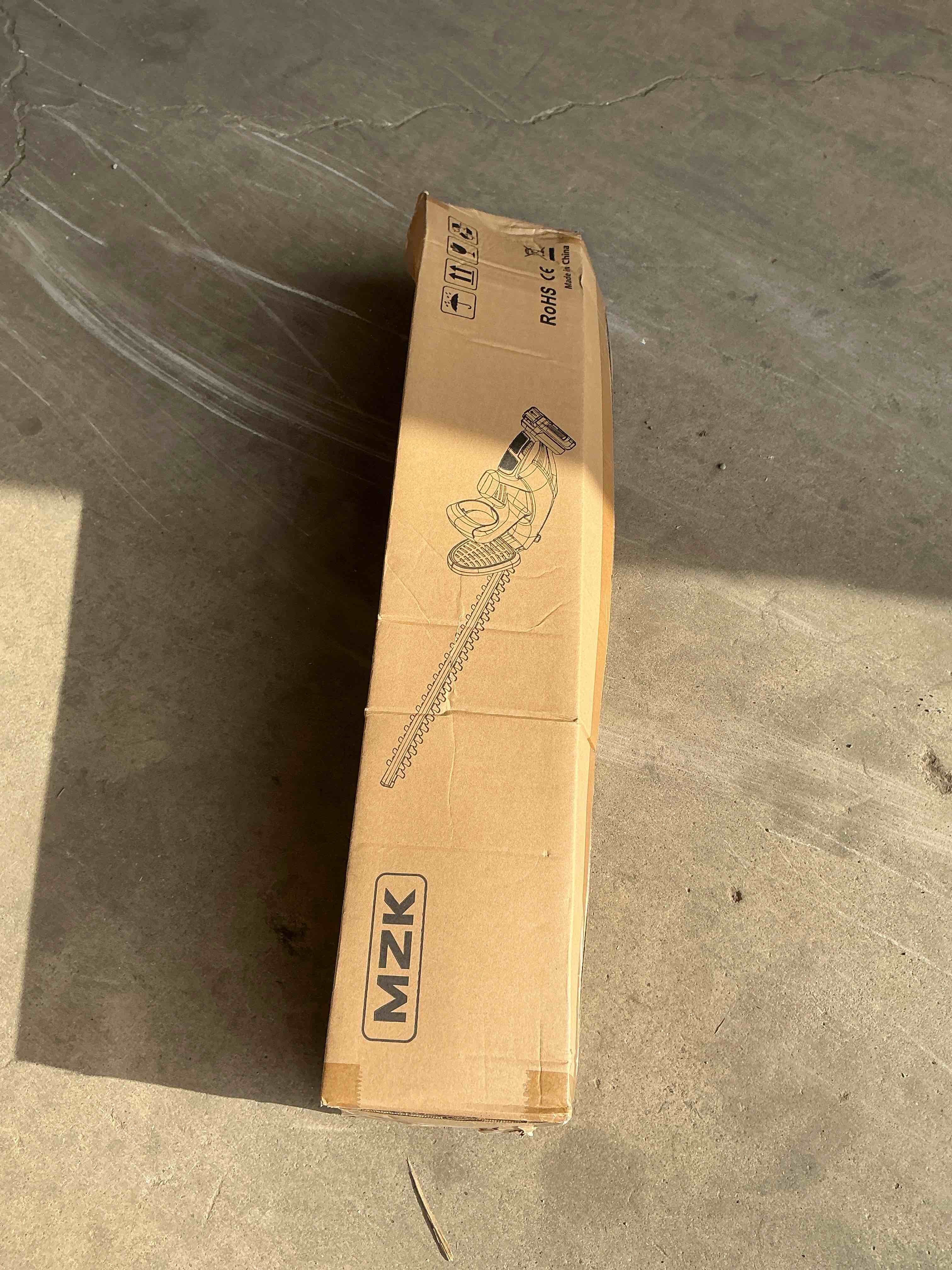 Condition photo showing Good Condition for MZK 22'' Cordless Hedge Trimmer, 20V Bush Trimmer, Handheld Hedge Cutter, Grass Shrub Trimmer, Lightweight & Compact Trimmer(Battery & Charger Included) 22”