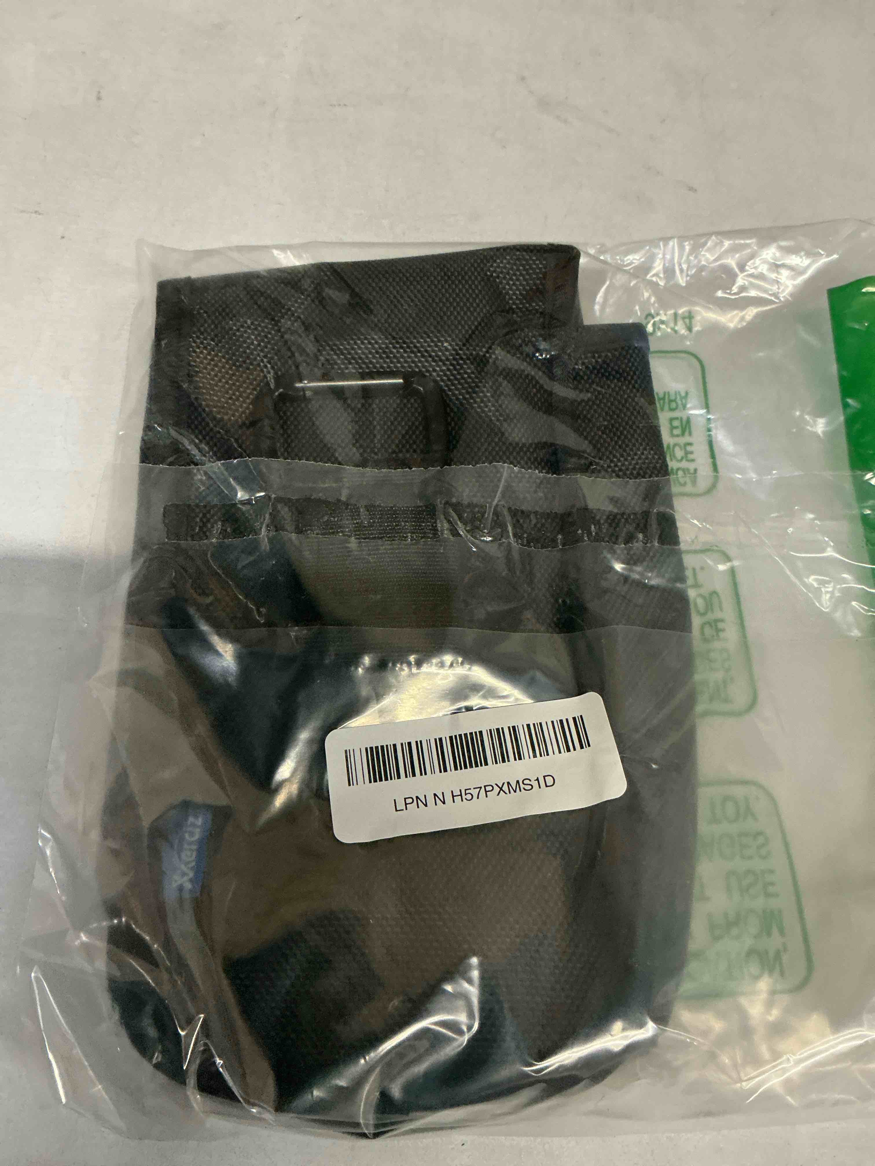 Condition photo showing Good Condition for xxerciz soft case replacement for garmin montana 700i / 700 / 750i handheld gps, portable protective storage gps bag with carabiner