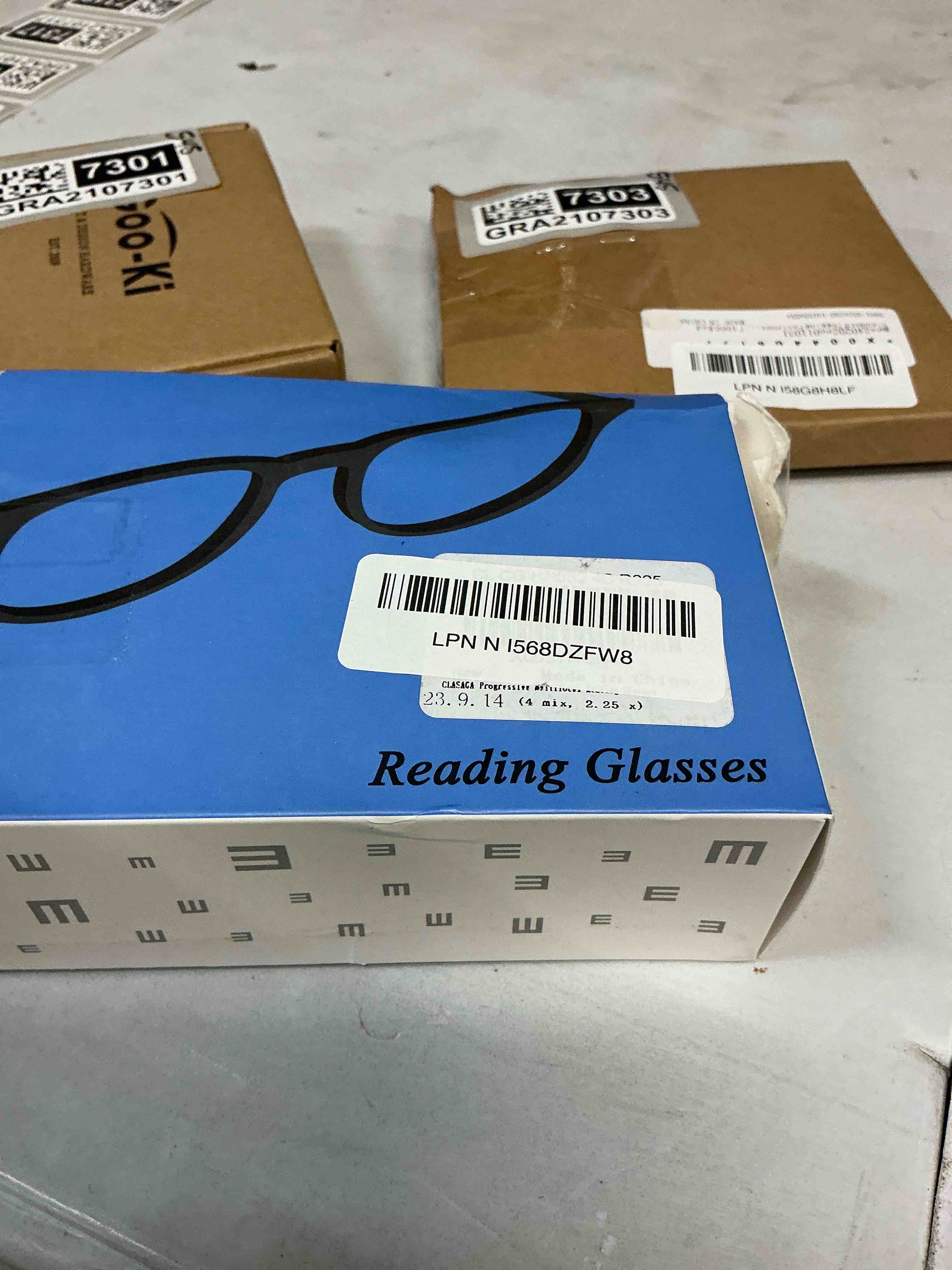 Condition photo showing Good Condition for clasaga progressive multifocus reading glasses for women men, blue light blocking multifocal computer readers eyeglasses