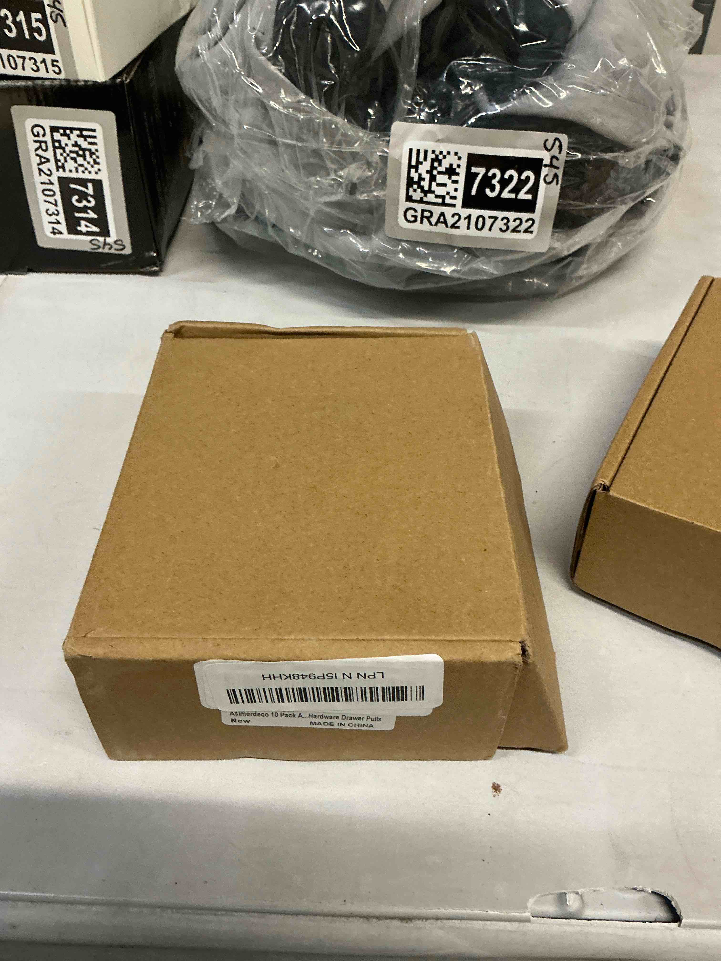 Condition photo showing Good Condition for 10 pack antique brass cabinet pulls 3.75 inch(96mm) kitchen cabinet handles solid zinc alloy cabinet hardware drawer pulls 3.75" hole center 10pack antique brass