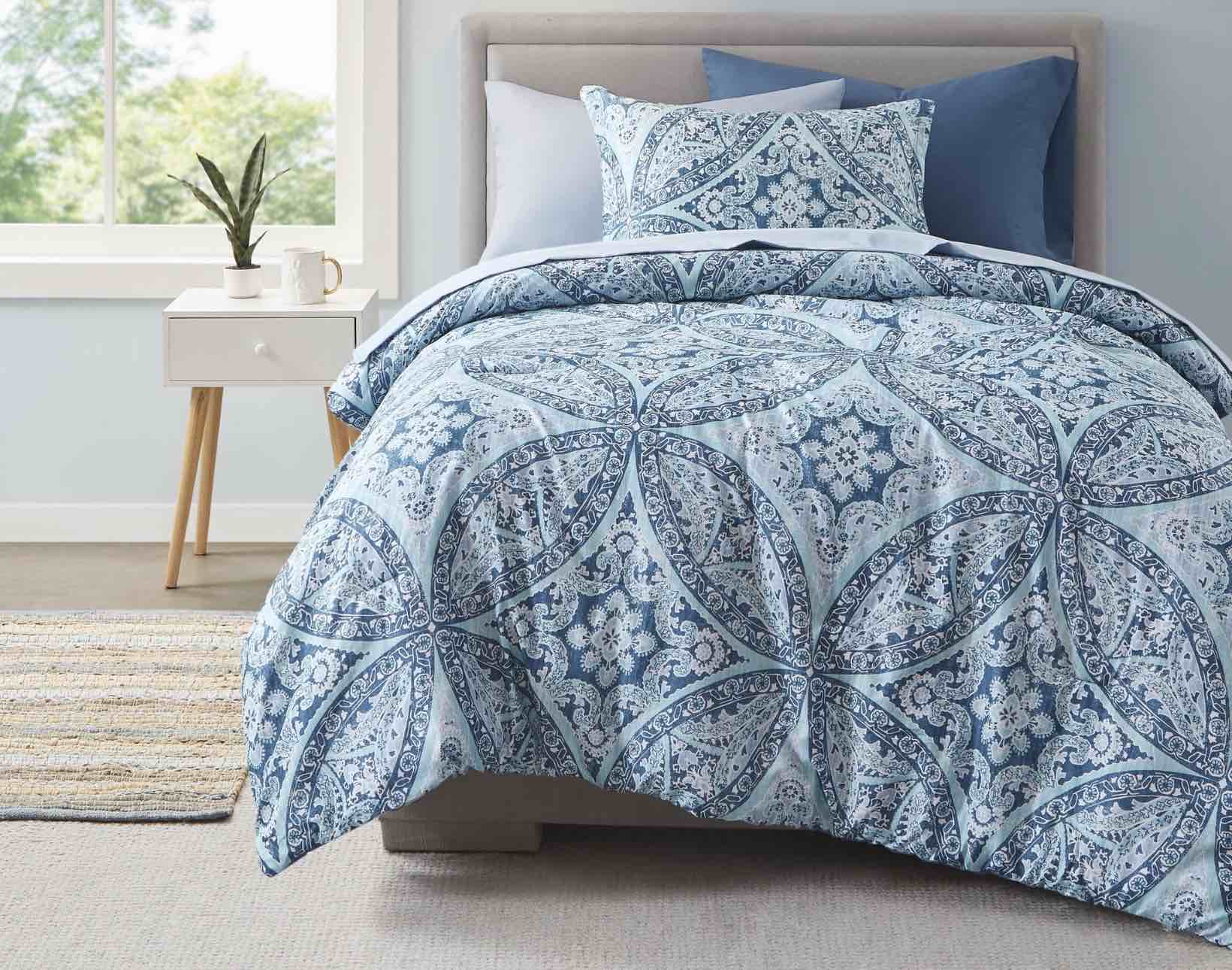 Comfort Spaces Queen Bed in a Bag  9 Pieces Bedding Comforter Sets with Down Alternative Comforter  Sheet Set and Side Pockets  Aqua Bed Set Queen Size