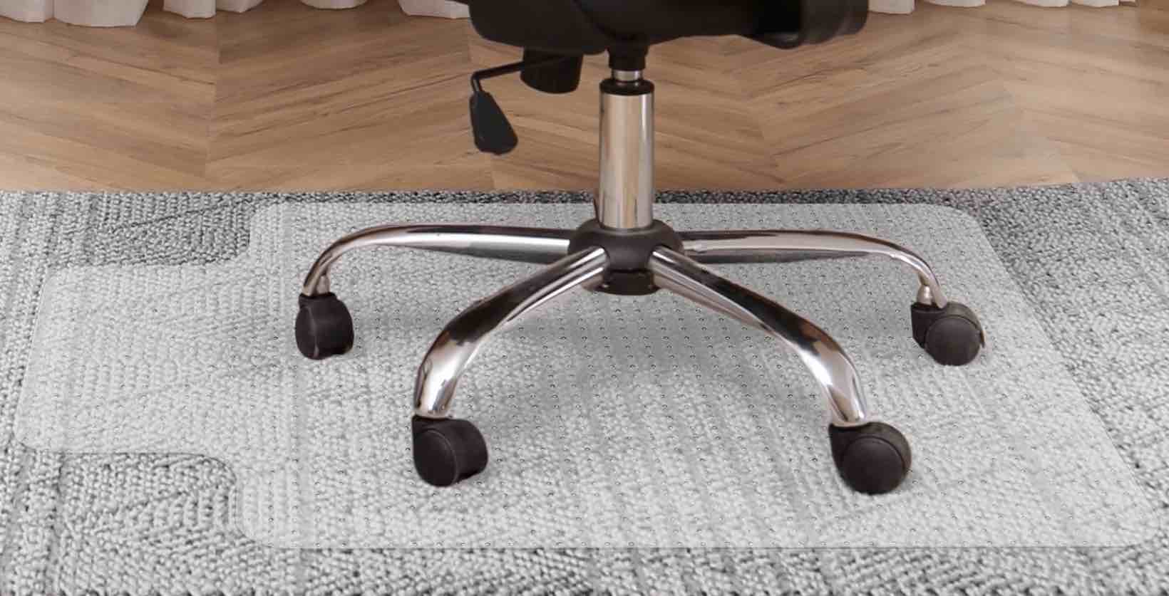 YEERSWAG Office Chair Mat for Carpet Floor 48"x36", Transparent PVC Chair Mat with Grippers, Non-Slip Carpet Protector for Desk Chair