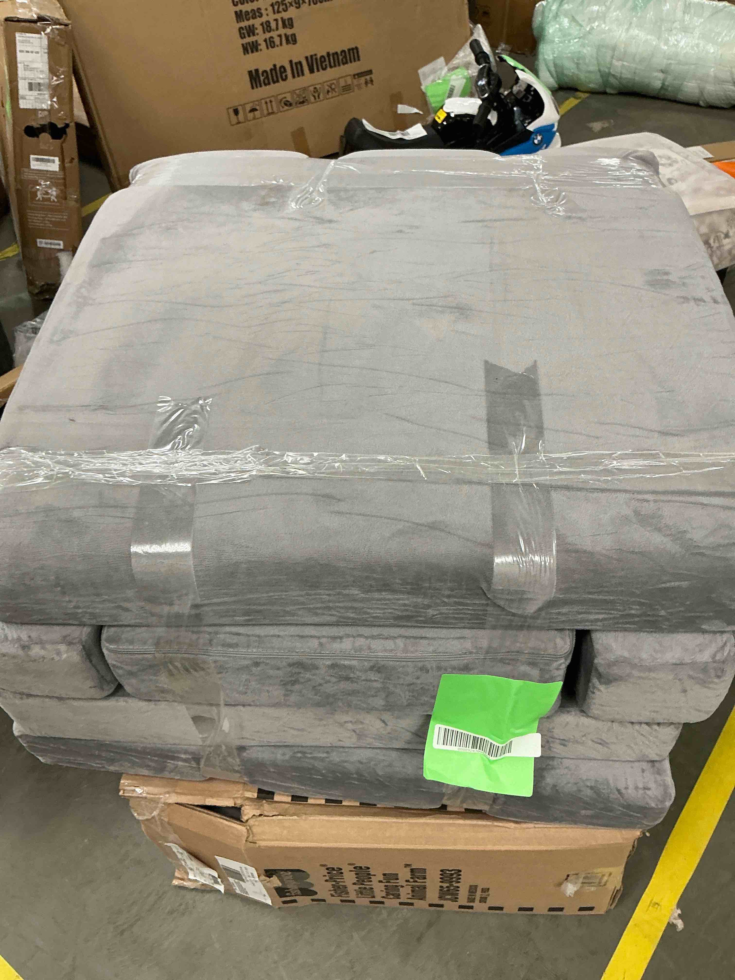 Condition photo showing Good Condition for babyeap Kids Couch Sofa,11PCS Modular Sectional Sofa,Convertible Customizable Kids Play Couch,Floor Sofa Toddler Couch for Playroom Bedroom,Gift for Kids,Gray