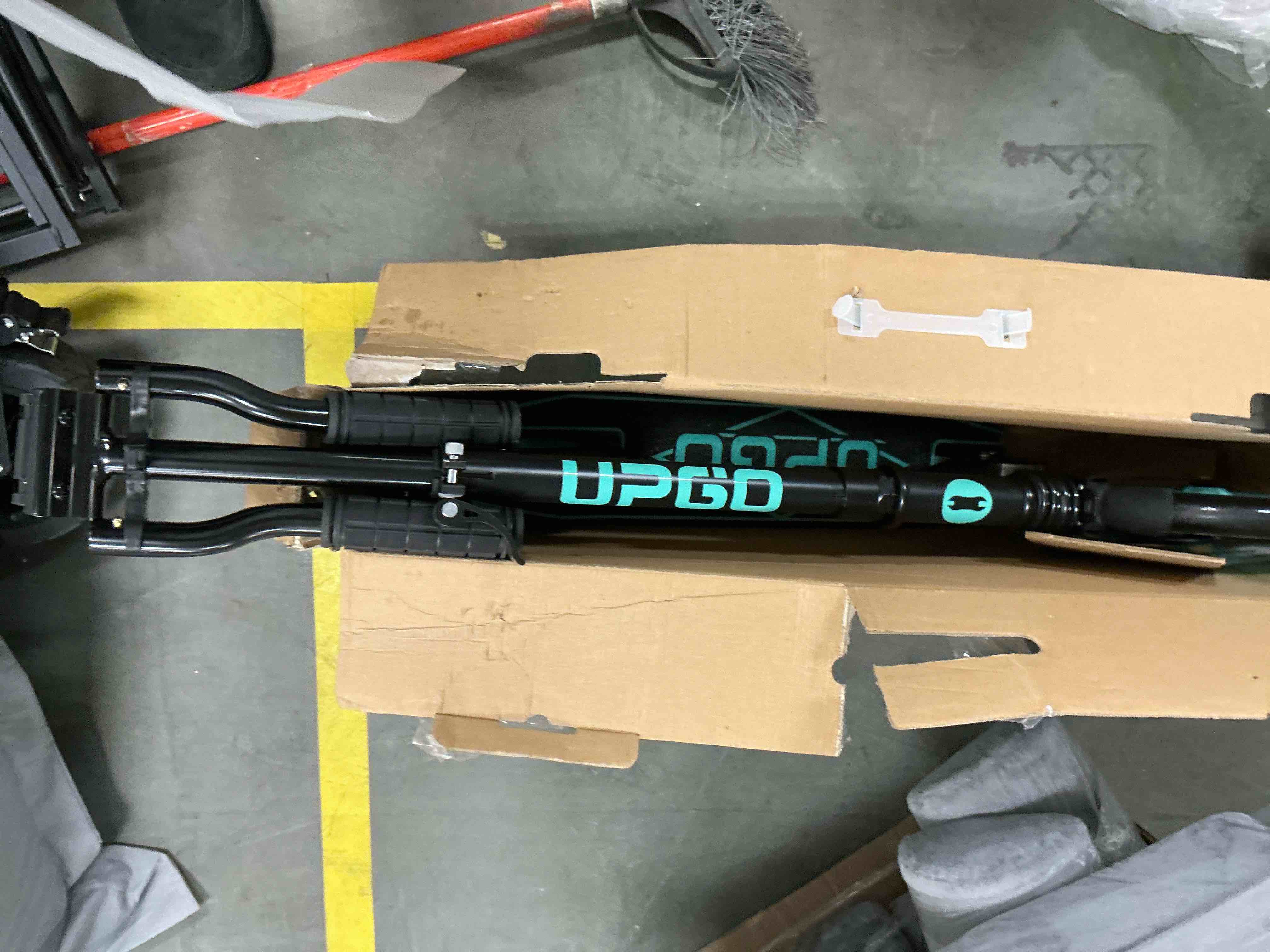 Condition photo showing Good Condition for UPGO Kick Scooter for Teens, Kids & Adults, Max 240 lbs, Foldable, 8-Inch Wheels, 4 Adjustable Levels, Aqua