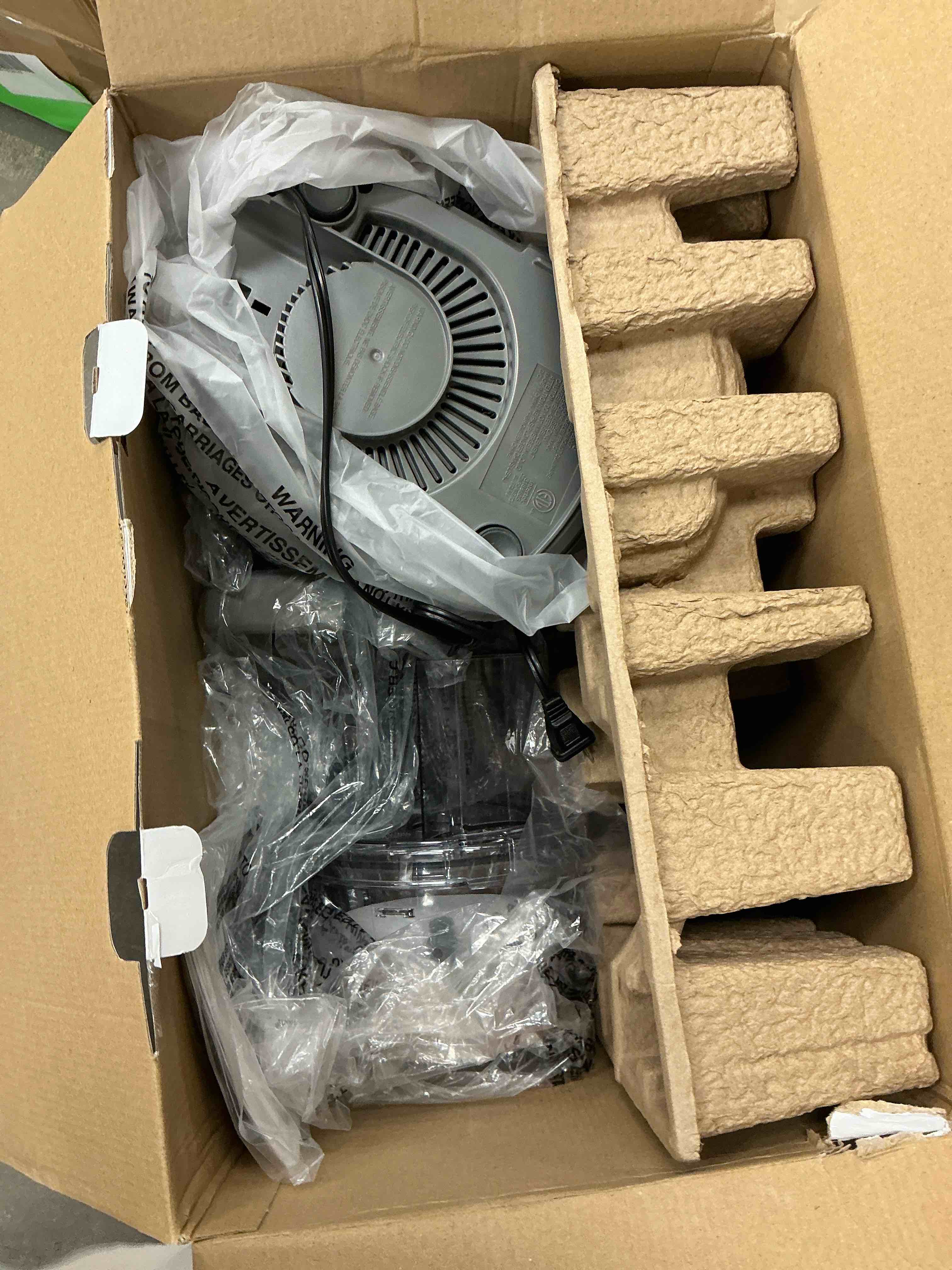 Condition photo showing Good Condition for Cuisinart - 9-Cup Continuous Feed Food Processor - Gray