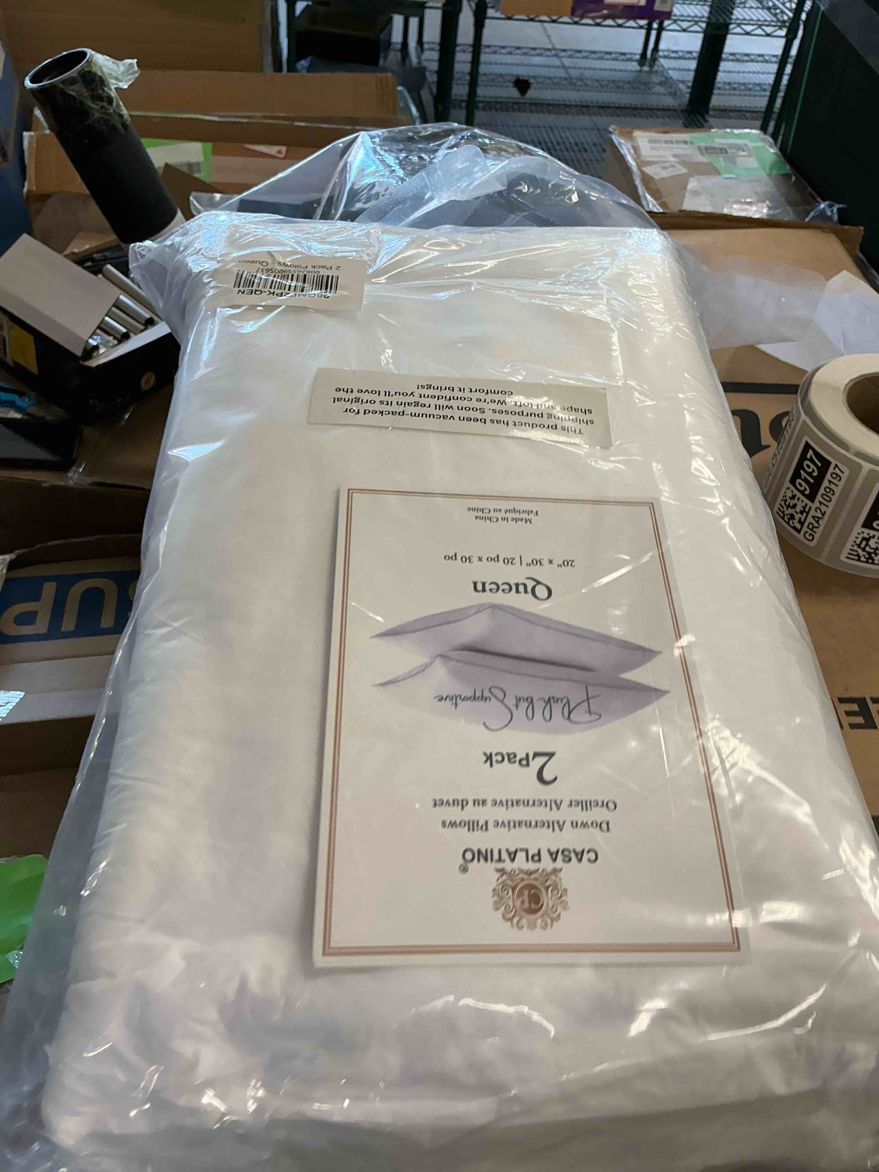 Condition photo showing New/Like New for Casa Platino Pillows Queen Size Set of 2 – Luxury Hotel Collection Bed Pillow Queen Size for Side Back & Stomach Sleepers Durable & Easy to Wash