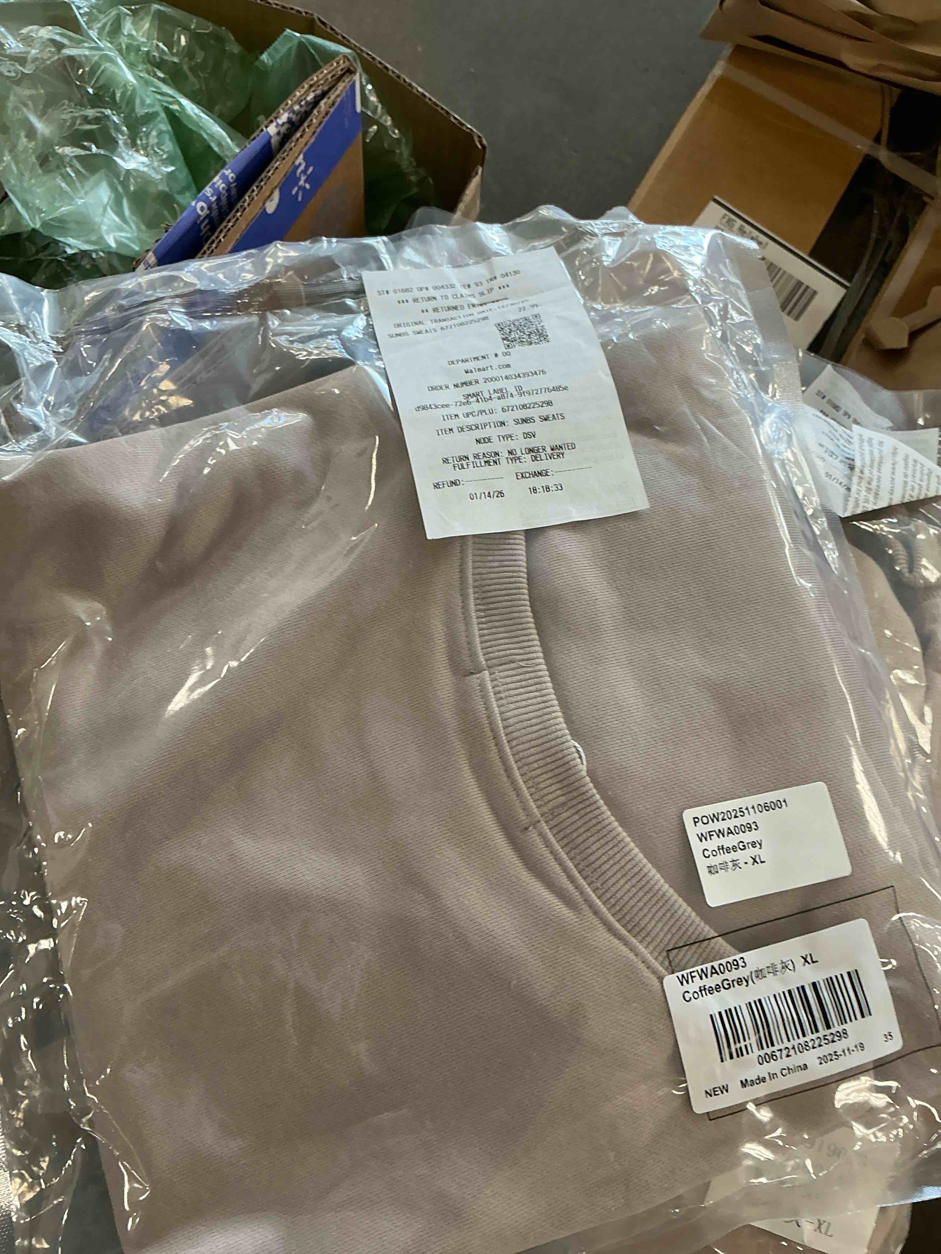 Condition photo showing New/Like New for SUNBS Sweatshirts for Women Oversized Crewneck Hoodies Casual Long Sleeve Pullover Fall Winter Clothes, S-2XL