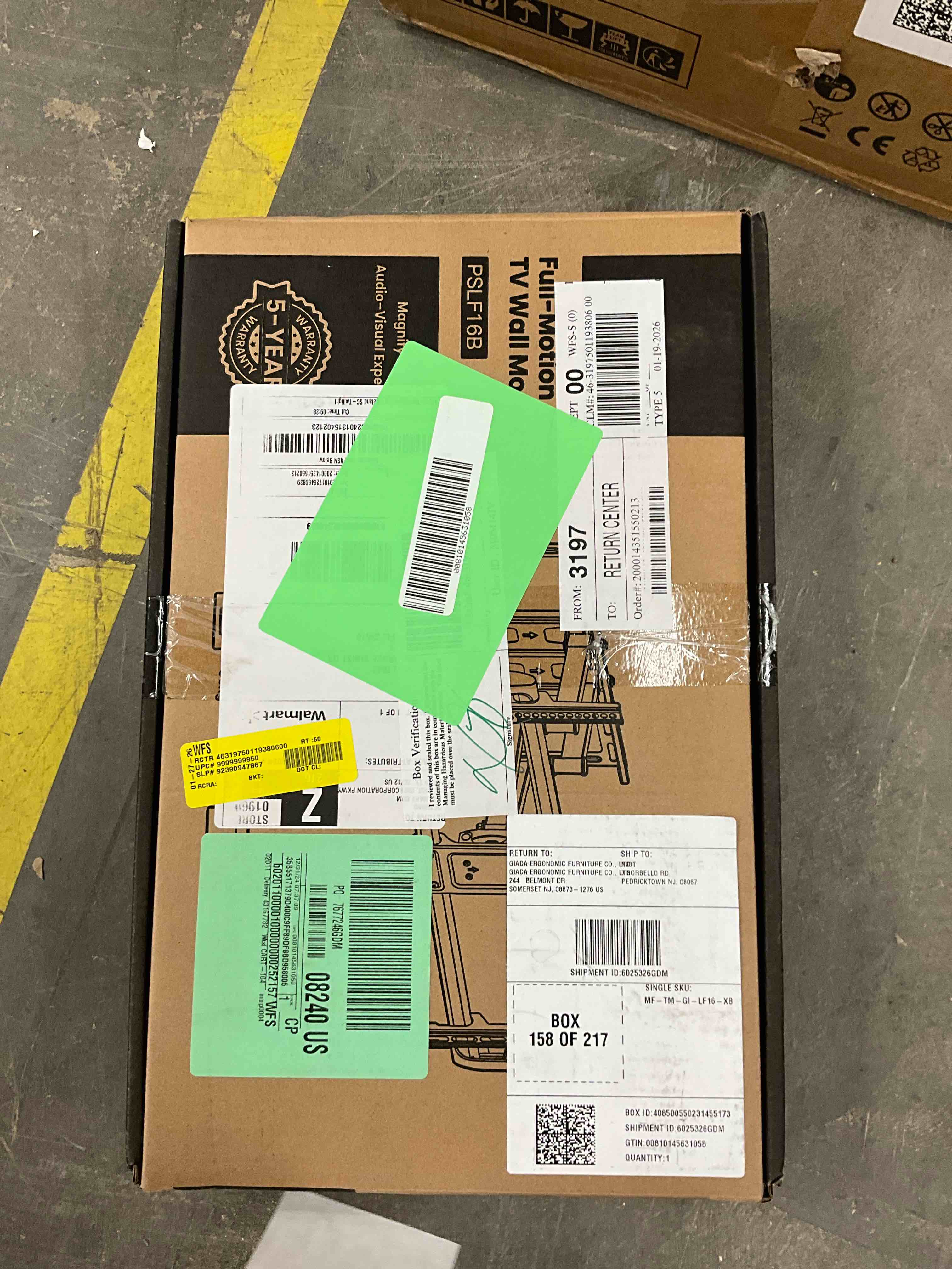 Condition photo showing New/Like New for MountFTV Full Motion TV Wall Mount Bracket for 42-90 inch TVs  UL-Certified Heavy Duty tv wall mount with Swivels Tilts Extension  Max 600x400mm  Holds up to 132lbs  12 /16 inch Wood Studs