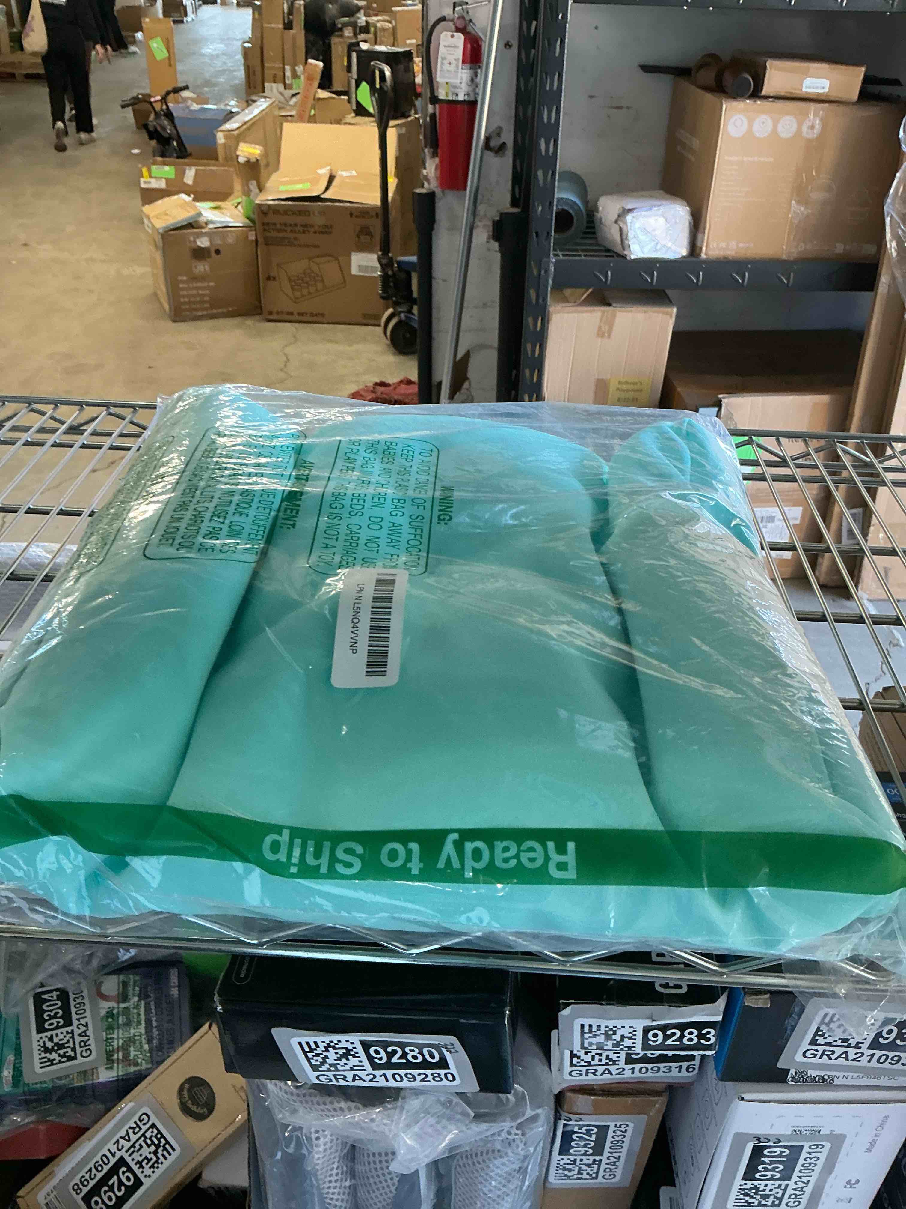 Condition photo showing Good Condition for MABOZOO Bath Seat Pillow for Bathtub, Bathtub Seat Cushion For Tub with Non-Slip Suction Cups, Spa Pillow Shower Seat Cushion Bath Tub Cushion For Soaking Tub in Bathroom