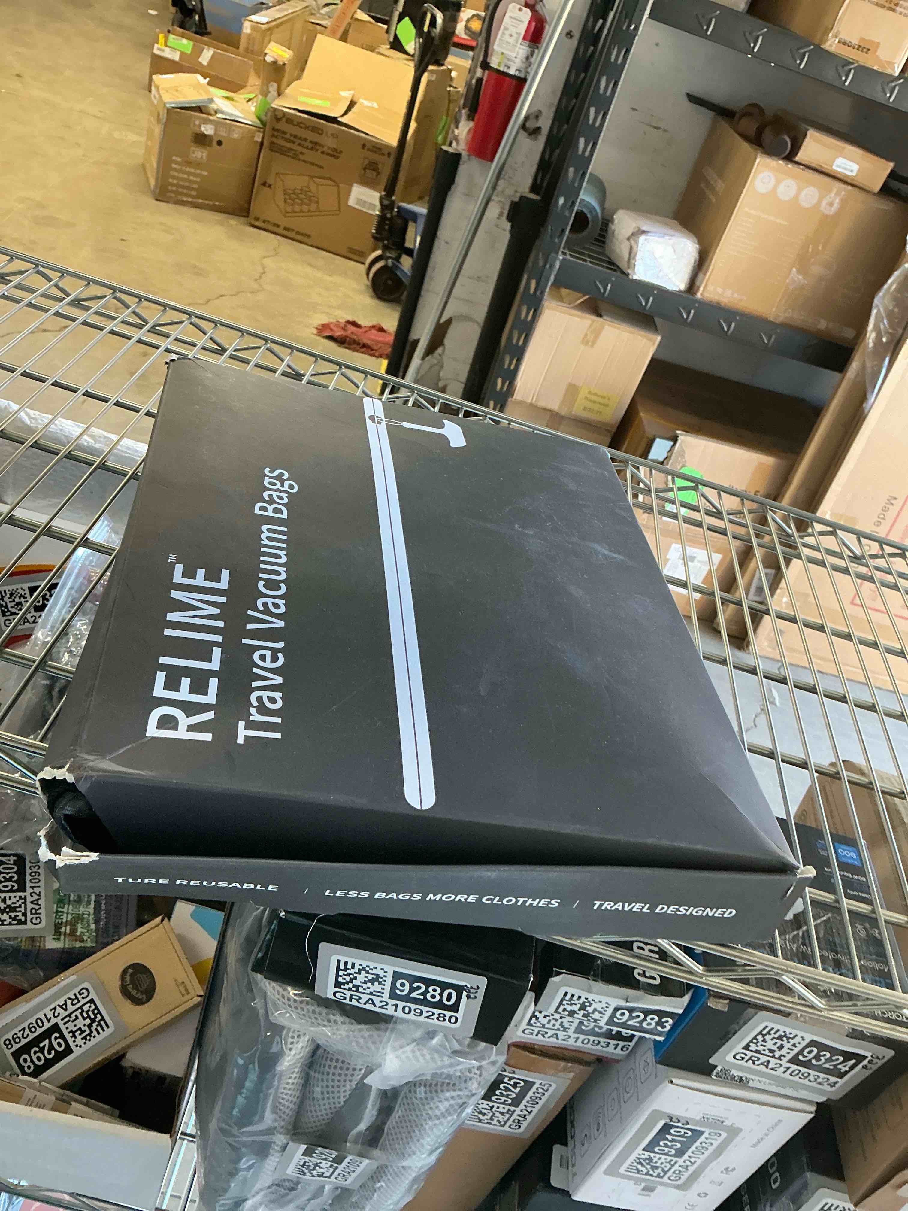 Condition photo showing Good Condition for Apex Series Vacuum Bags for Travel Luggage with Wireless Pump, 180° Open, Reusable Compression Bags for Carry On Suitcases and Backpack, Vacuum Seal Packing cube for Cloth (2Large+Pump)