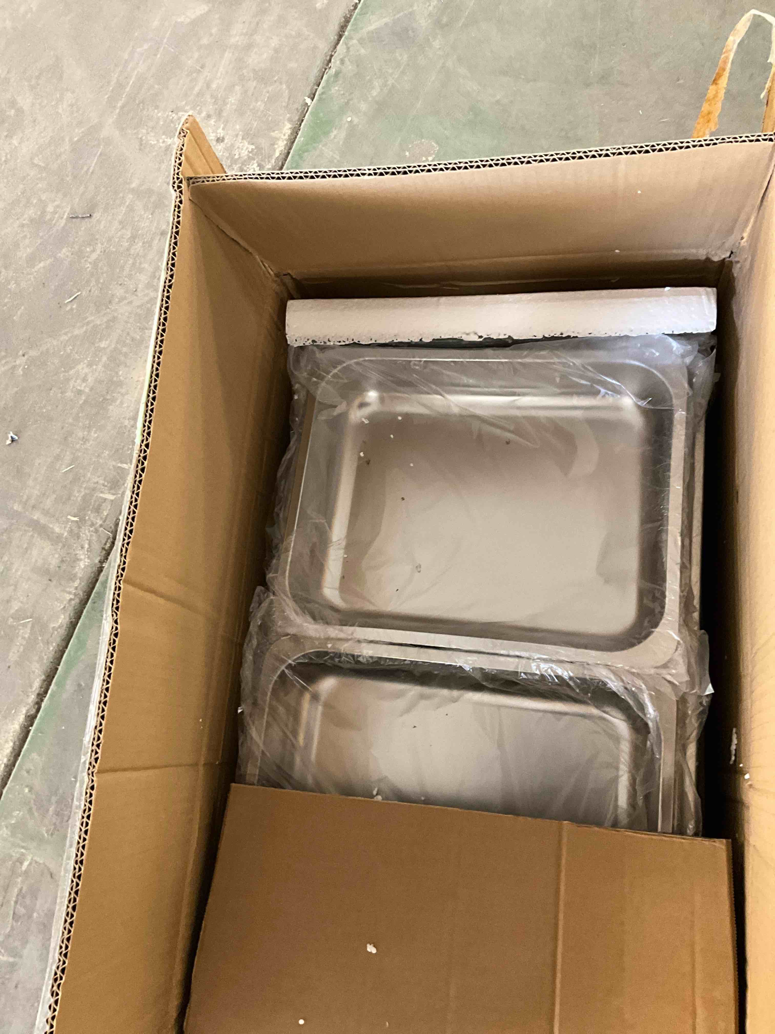 Condition photo showing New/Like New for Jacgood Chafing Dish Buffet Set 4 Pack 8QT Half Pan Stainless Steel Food Warmer Chafer Complete Set with Water Pan, Chafing Fuel Holder for Party Catering Christmas