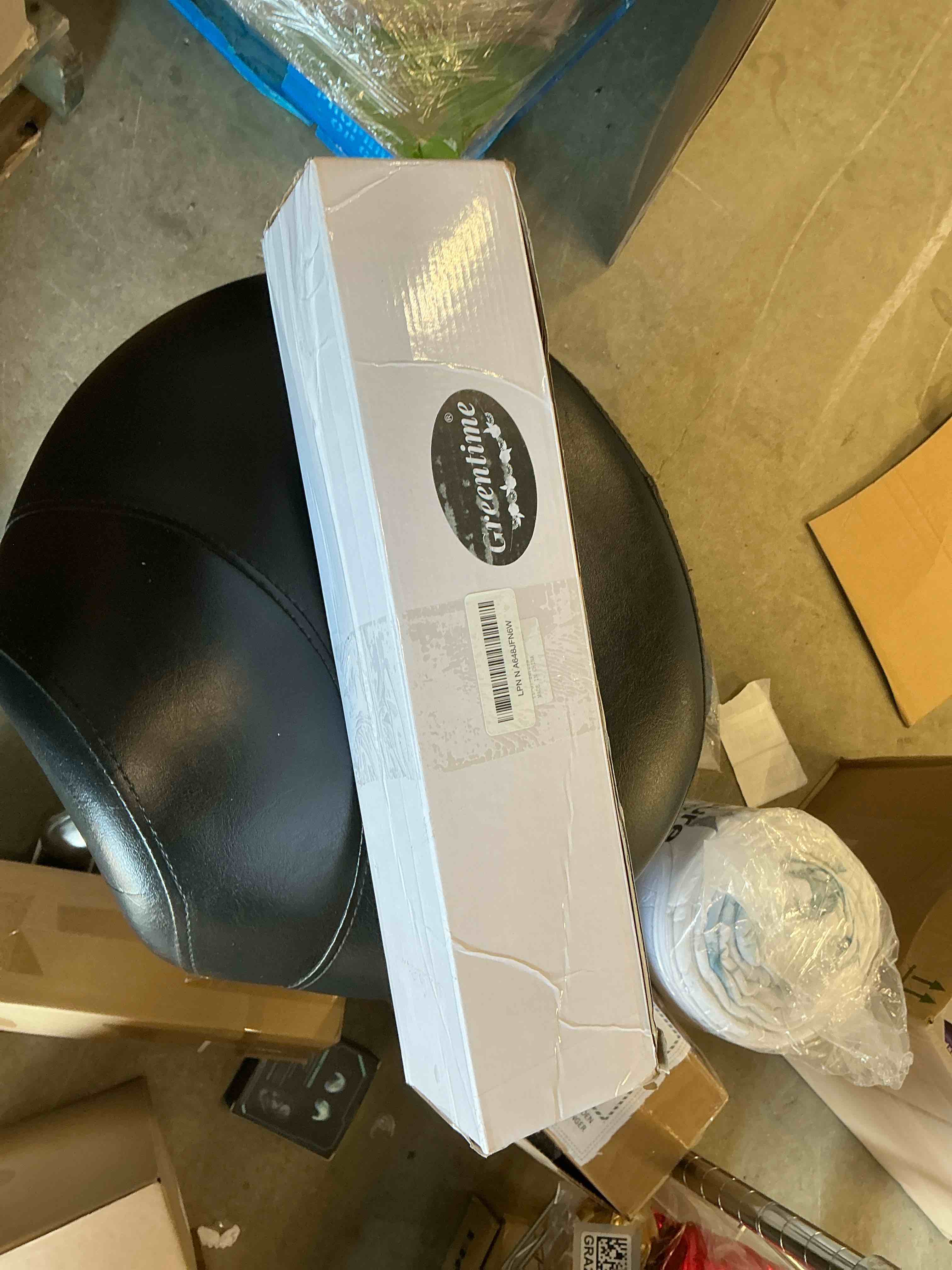 Condition photo showing Good Condition for GREENTIME 6 Pack Red Artificial Long Berry Stems Fake 25.2" Christmas Picks Faux Holly Berries Branches for Christmas Wreath Vase Holiday Home Decor