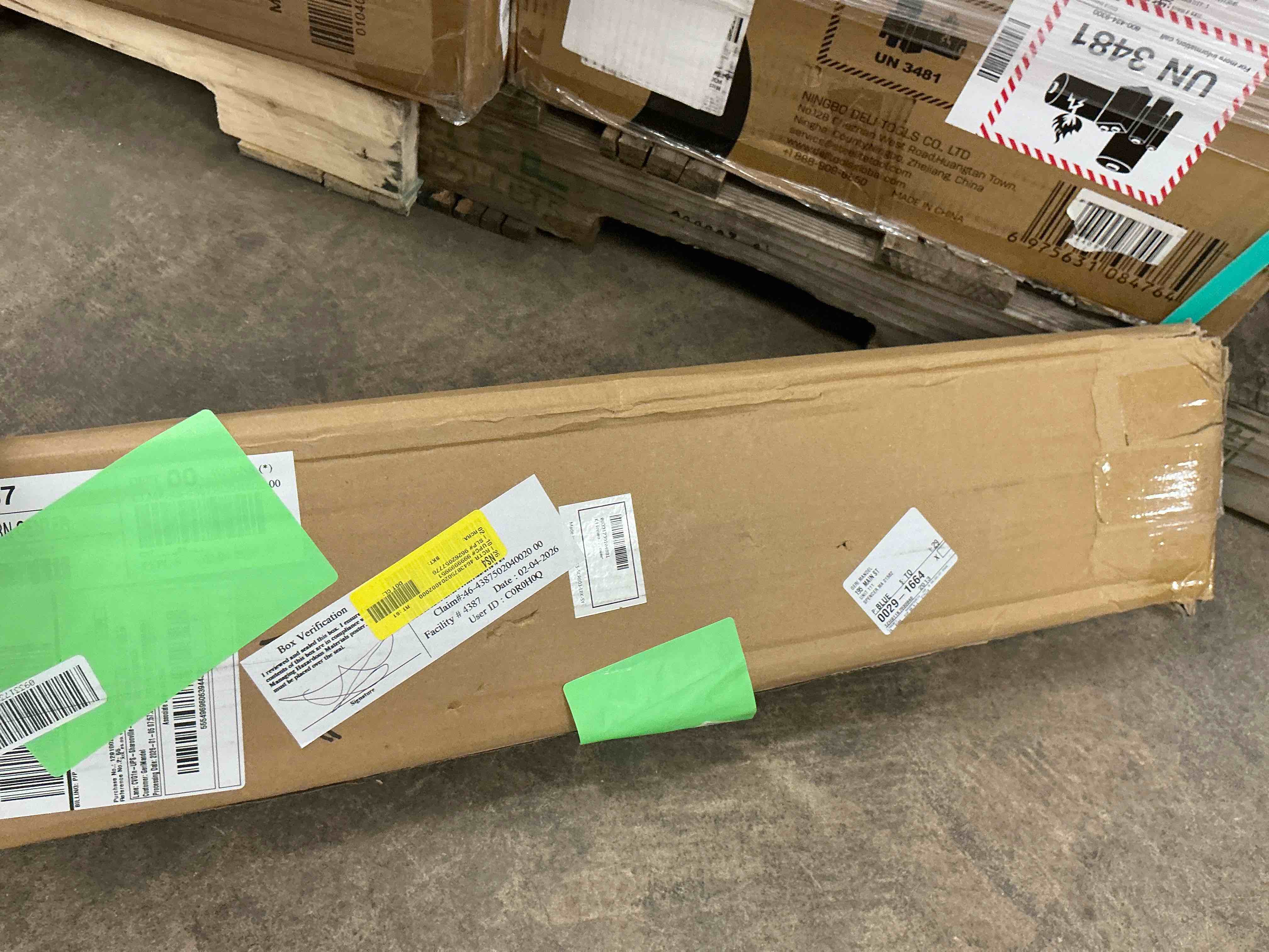 Condition photo showing New/Like New for Ktinnead L Shaped Shower Curtain Rods [27''-35''] x [39''-59''] Adjustable Corner Shower Rod, 90° Black Shower Tension Rod for Bathroom Bathtub