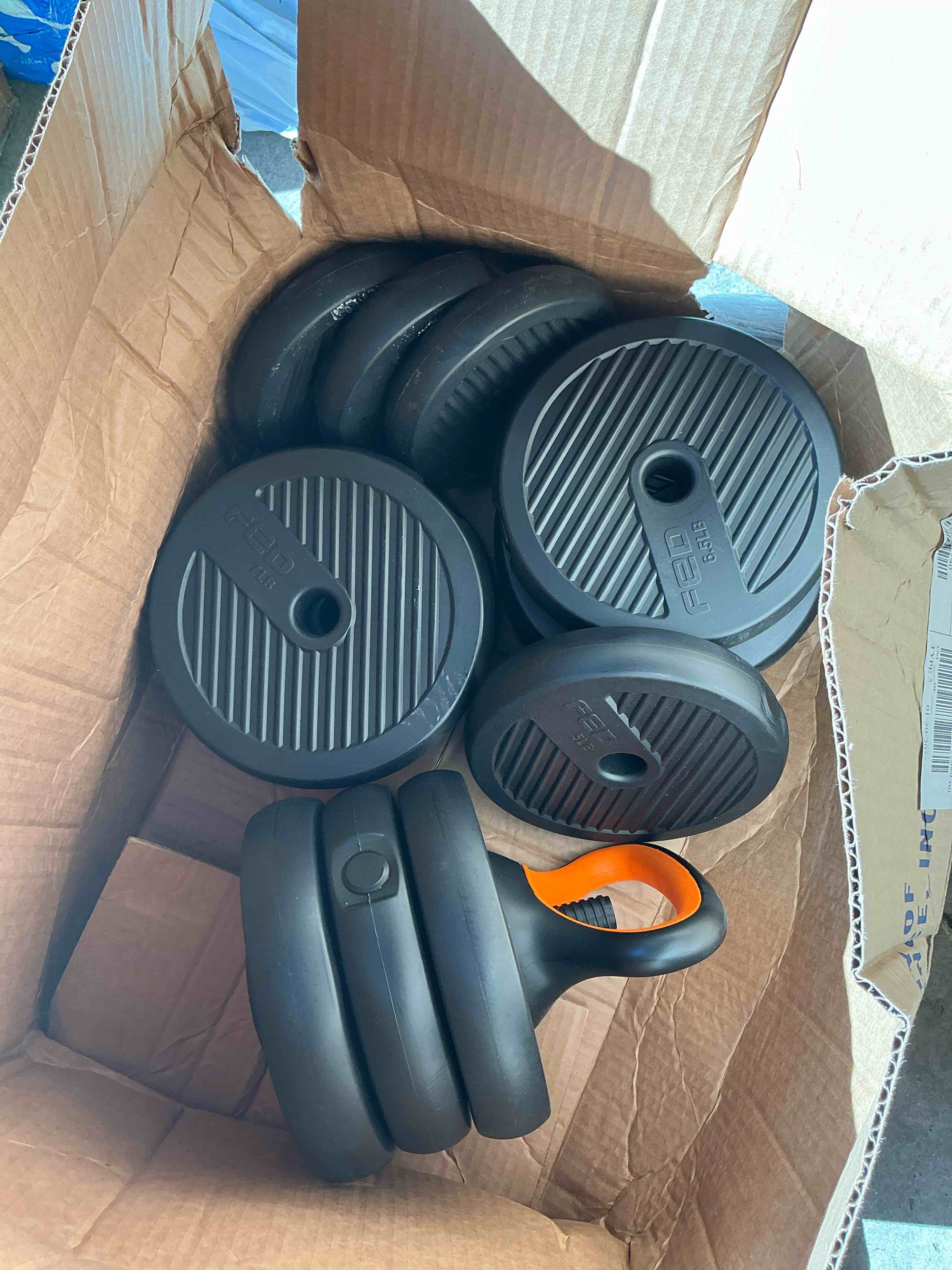 Condition photo showing Good Condition for UPGO Adjustable Dumbbell Set,50lb Free Weight Set with Connector Bar,5 in 1 Workout Gear with Dumbbell,Kettlebell,Barbell,Push up Handle,Weight Plate,for Home Gym Fitness Exercise