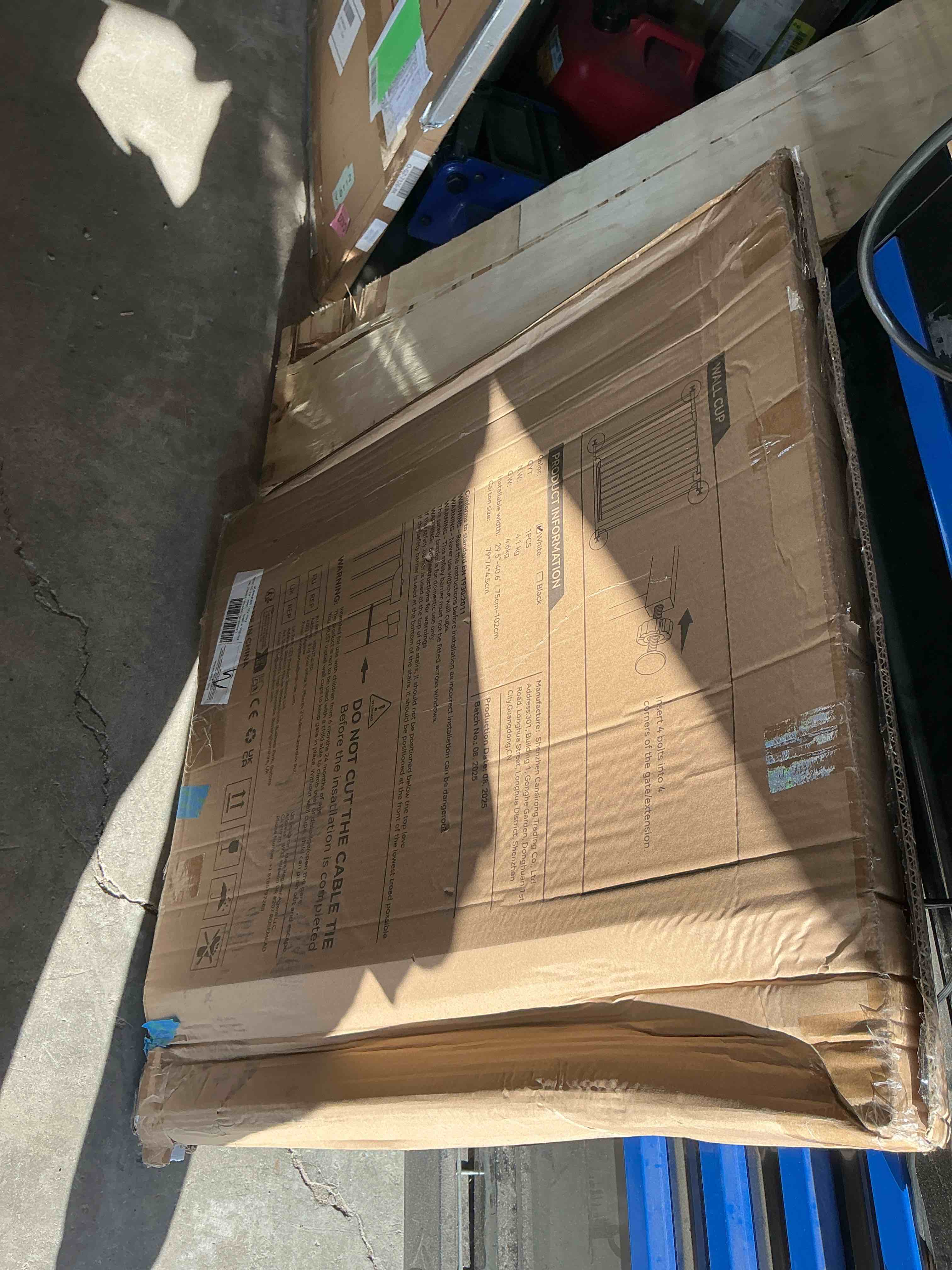 Condition photo showing Good Condition for Baby Safety Gate, Baby Gates for Top Stairs Doorway, 29.5''- 40.5''Wide Pressure Mount, White