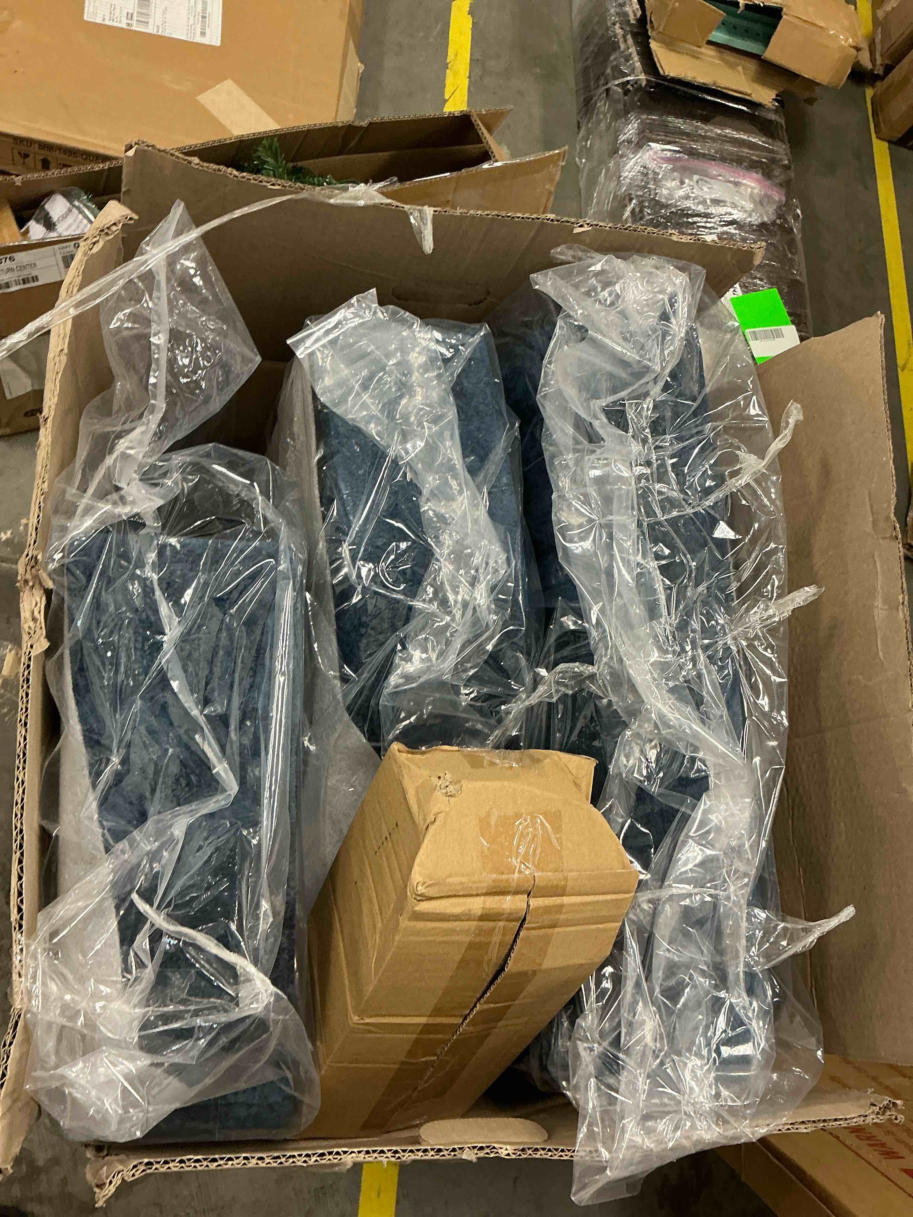 https://s3.amazonaws.com/lotting-images-prod/EmanualPiazza/GRA2110384_1778507196695.jpeg