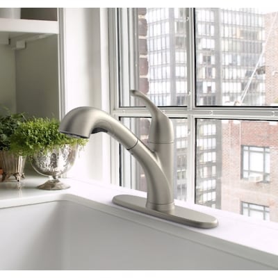 project source everfield stainless steel single handle deck-mount pull-out kitchen faucet with sprayer (includes deck plate)