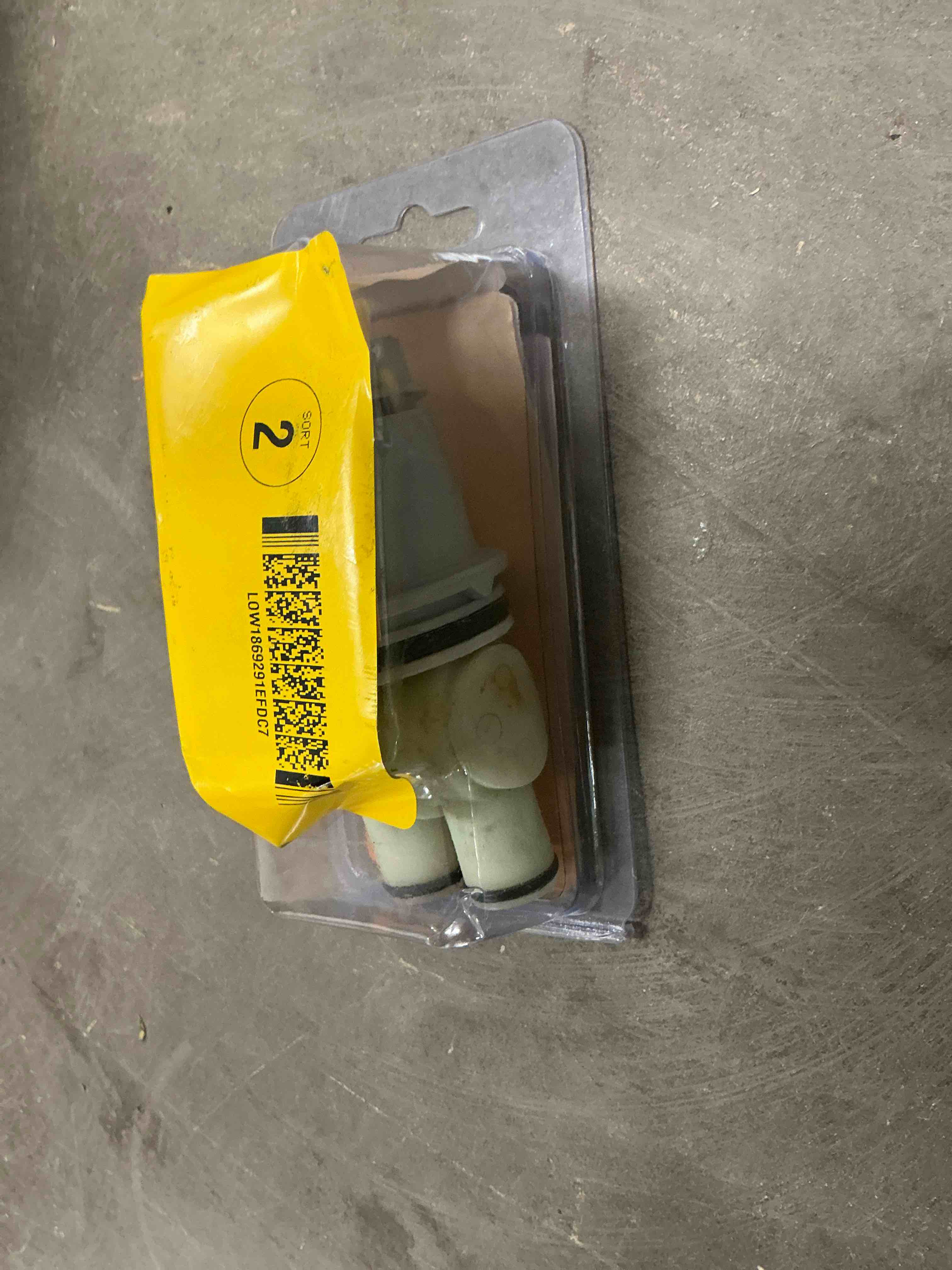 Condition photo showing Good Condition for danco 9d00010664 cartridge for delta monitor tub-shower