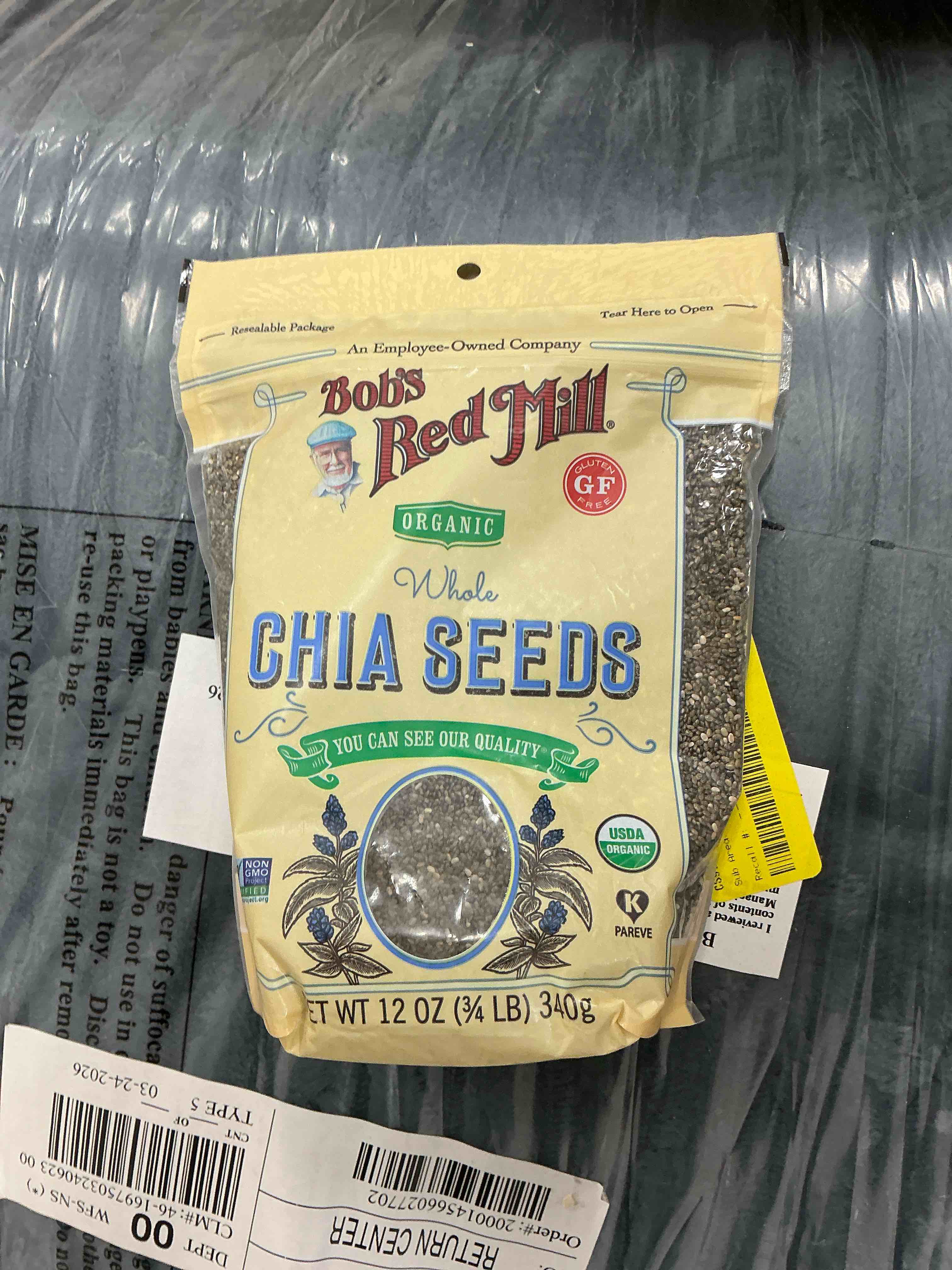 Condition photo showing New/Like New for organic whole chia seeds (best by 14/mar/2028) 