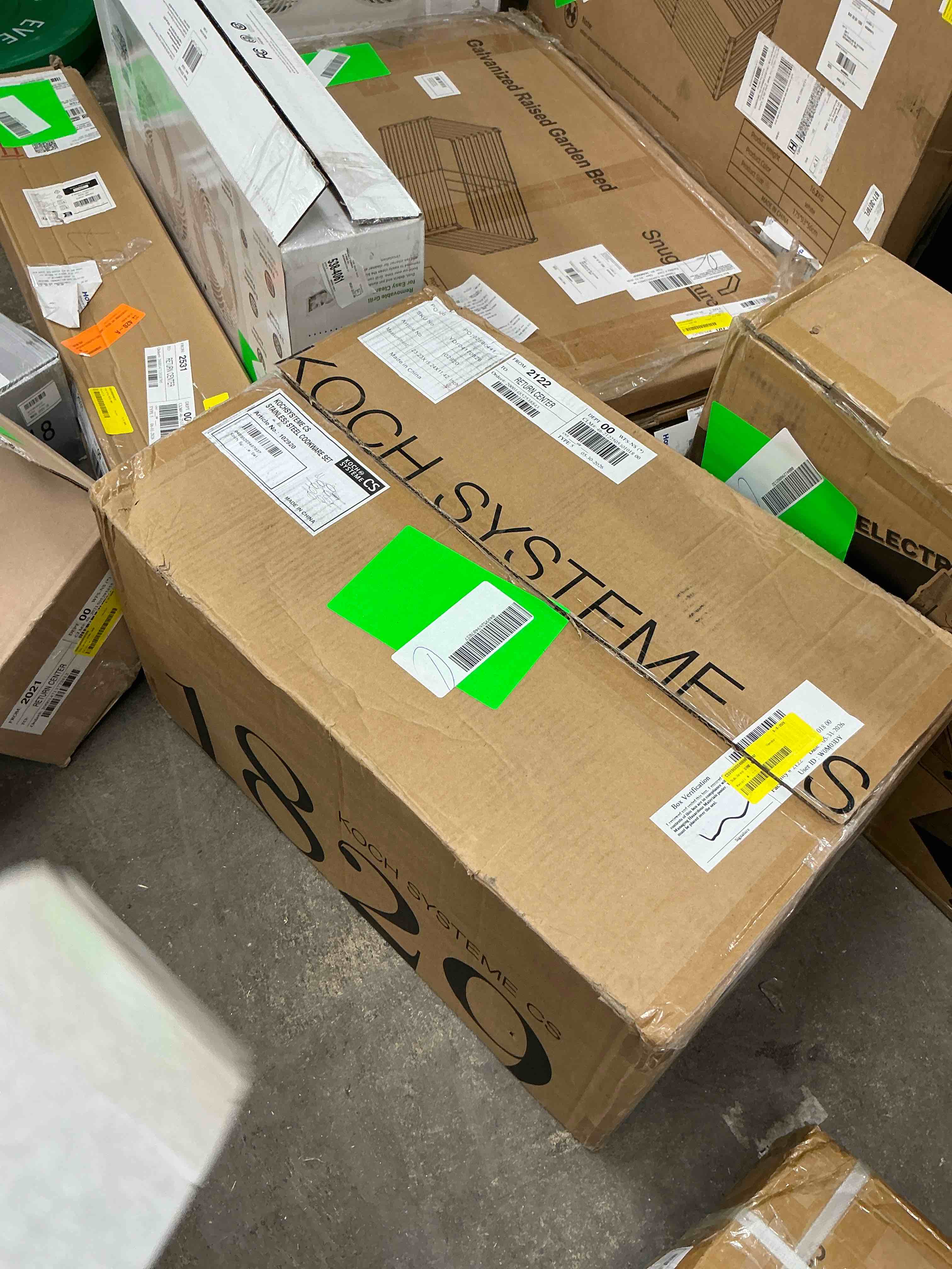Condition photo showing New/Like New for koch systeme cs 17 piece stainless steel pots and pans set with stay-cool handle, suitable for all stovetops, oven safe