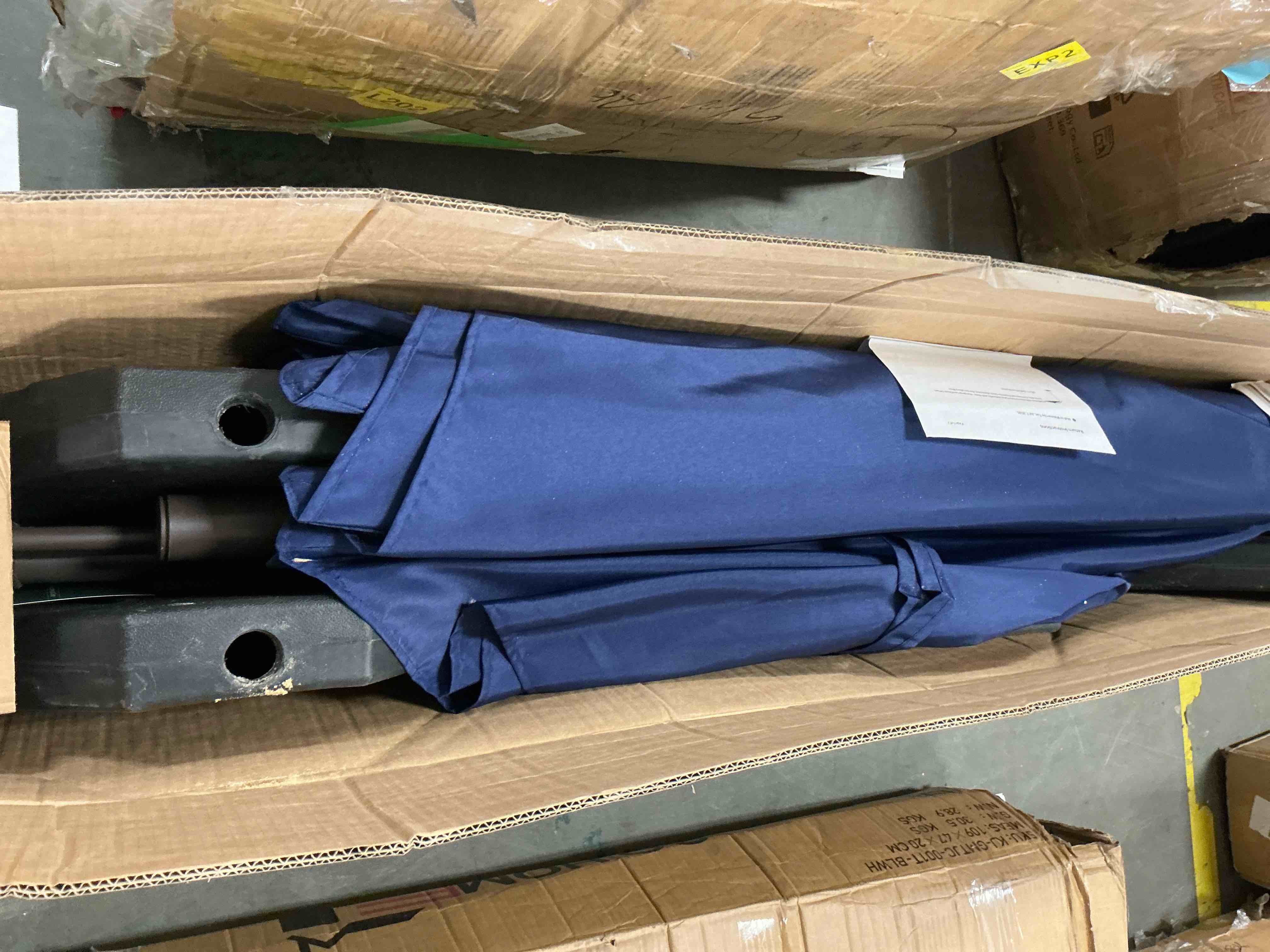 Condition photo showing Good Condition for fundaze 10ft heavy duty patio umbrella with base - hanging cantilever offset umbrella, commercial grade for deck, backyard, garden,navy blue